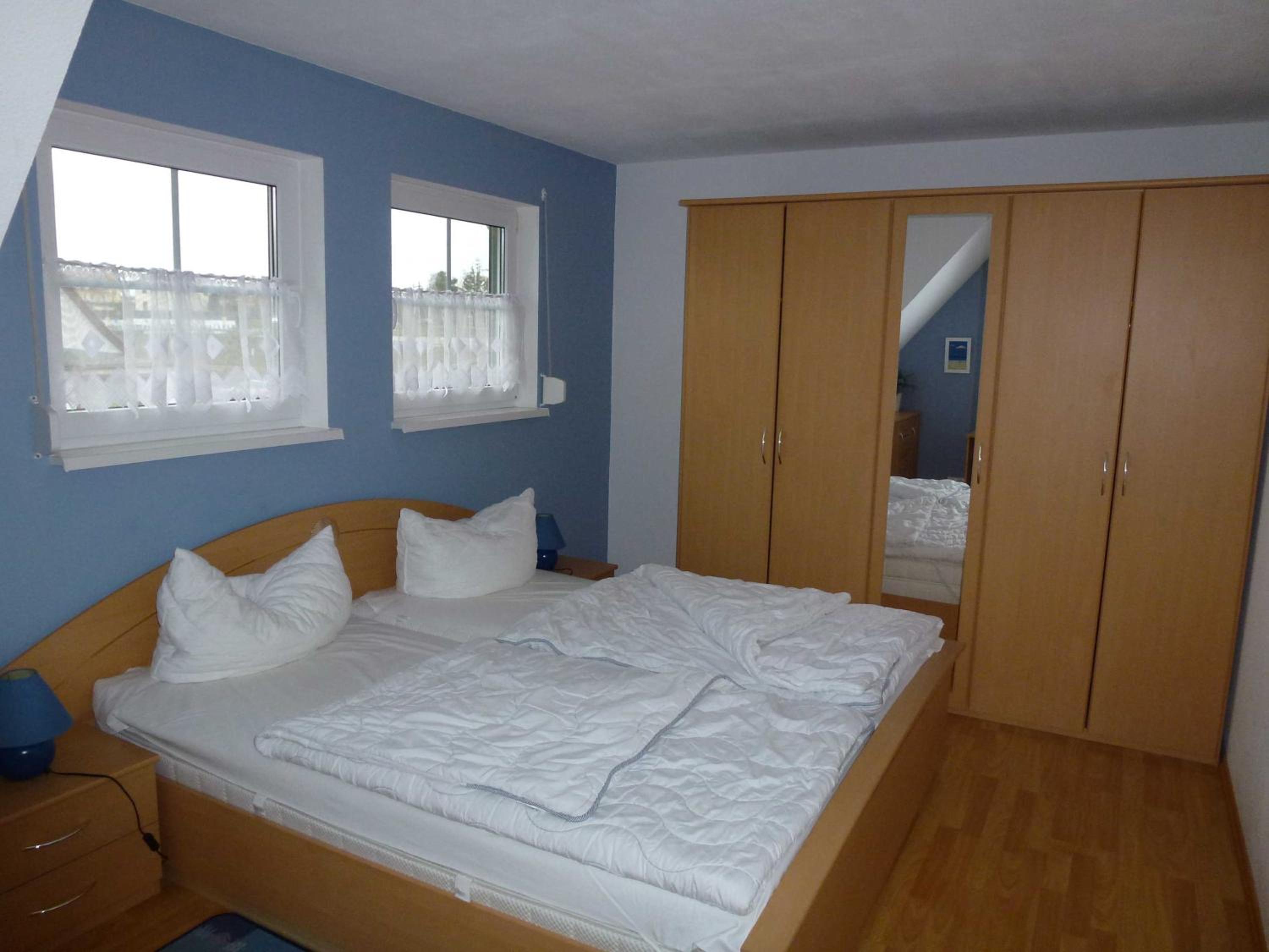 Two-Bedroom House photo 3