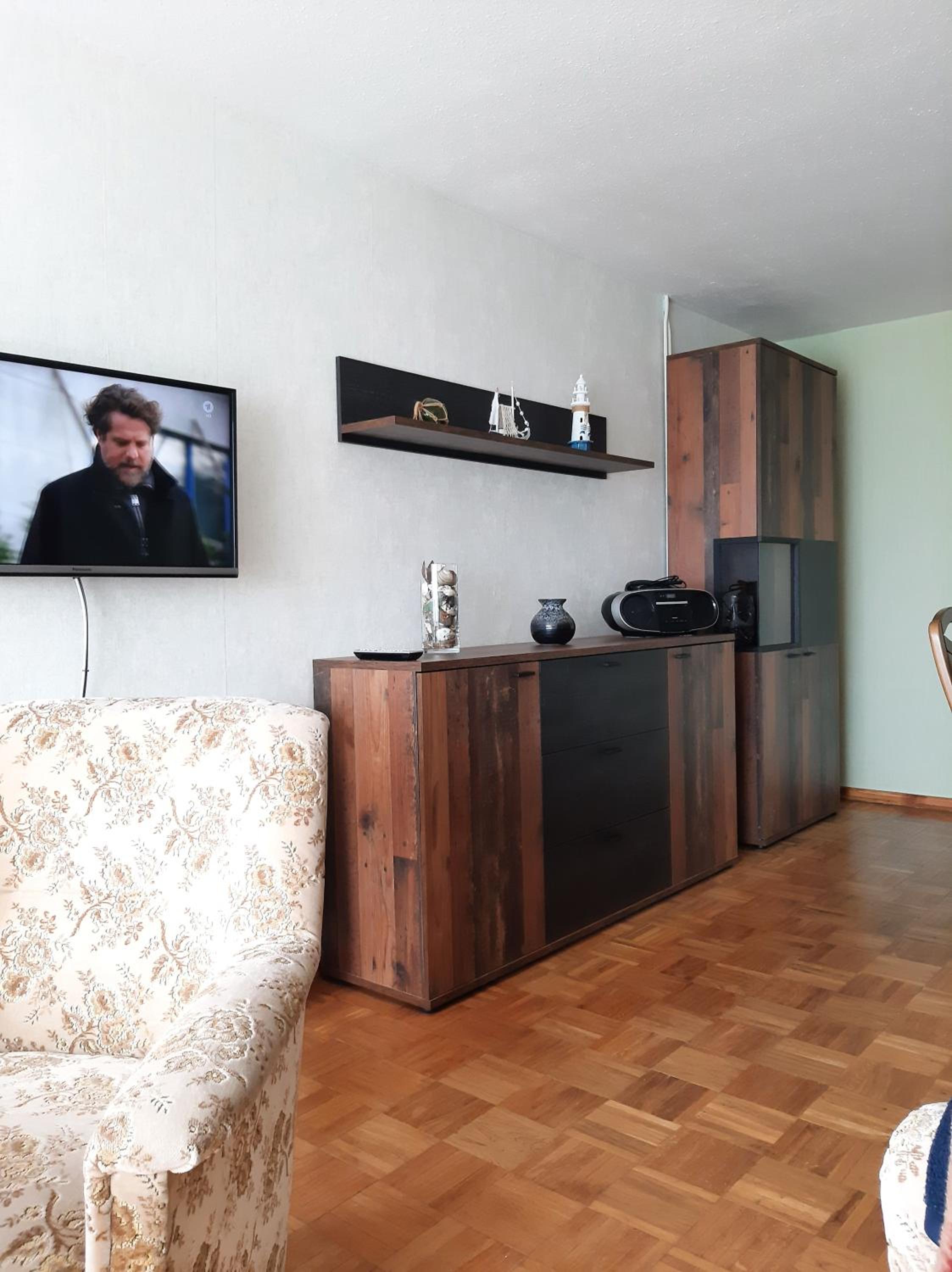 One-Bedroom Apartment with Terrace photo 2