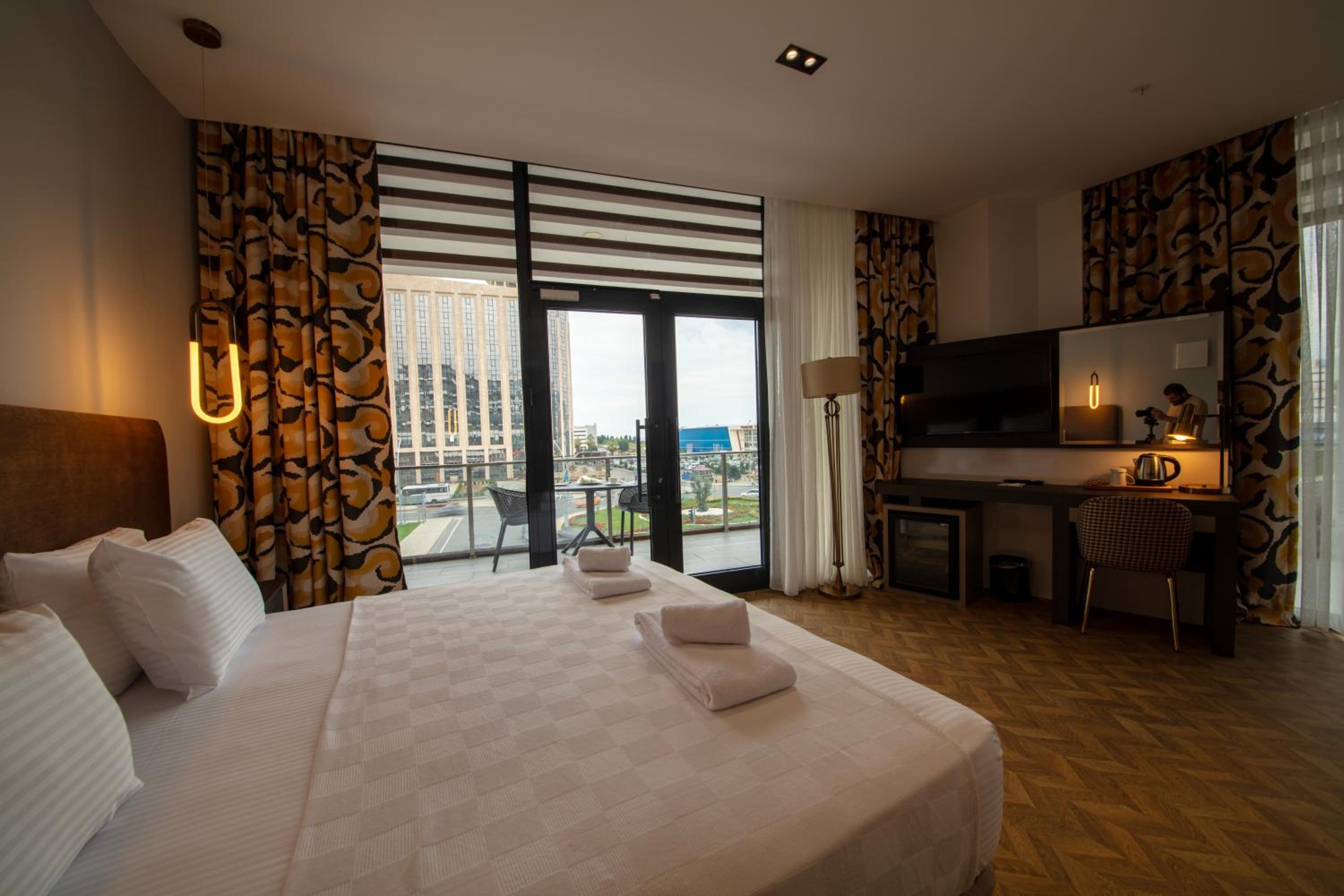 Suite with Terrace - Photo 3