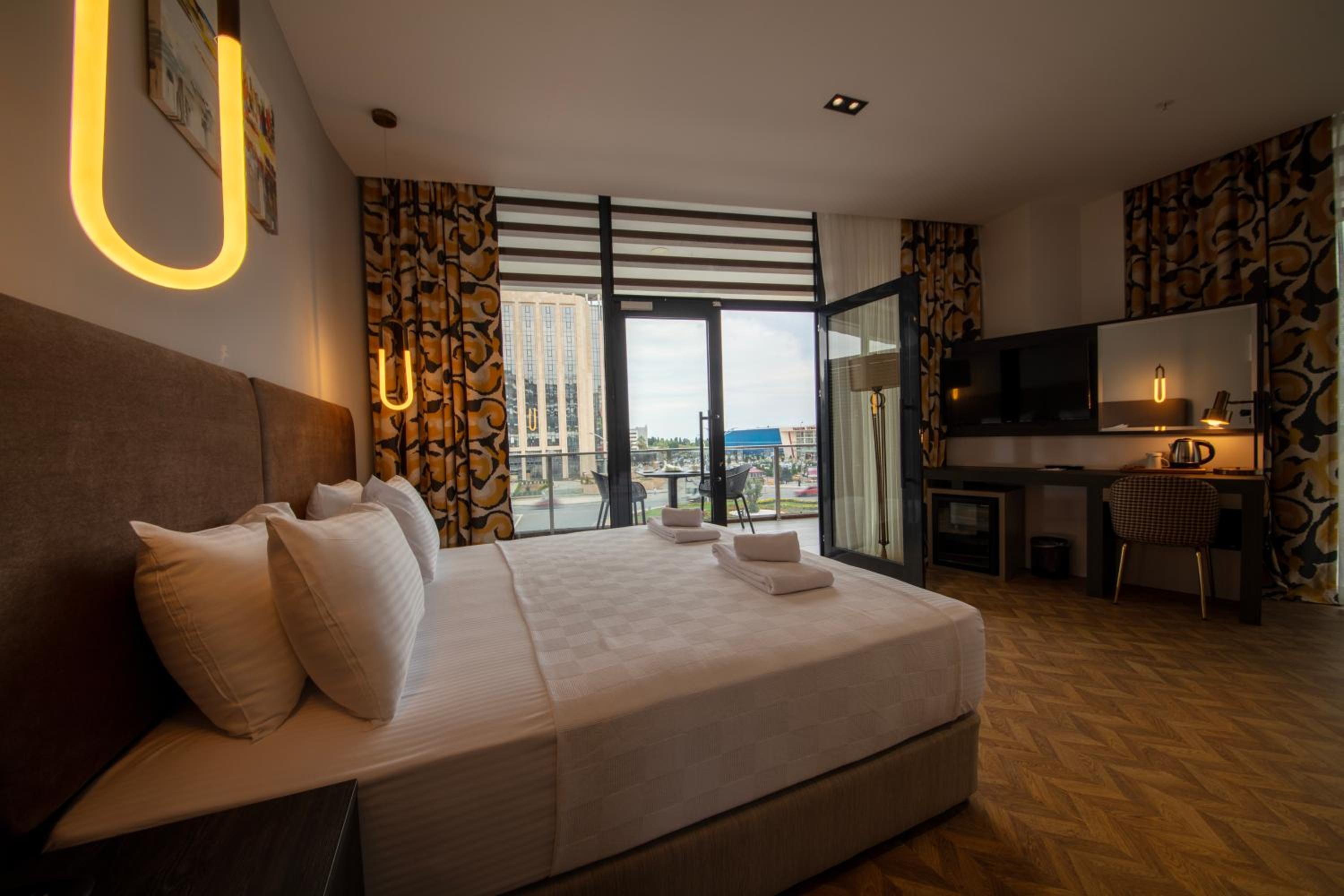 Suite with Terrace - Photo 6