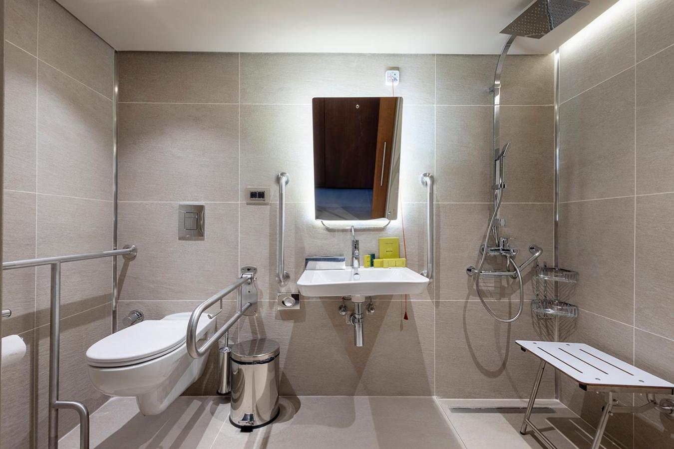 Twin Room - Accessible