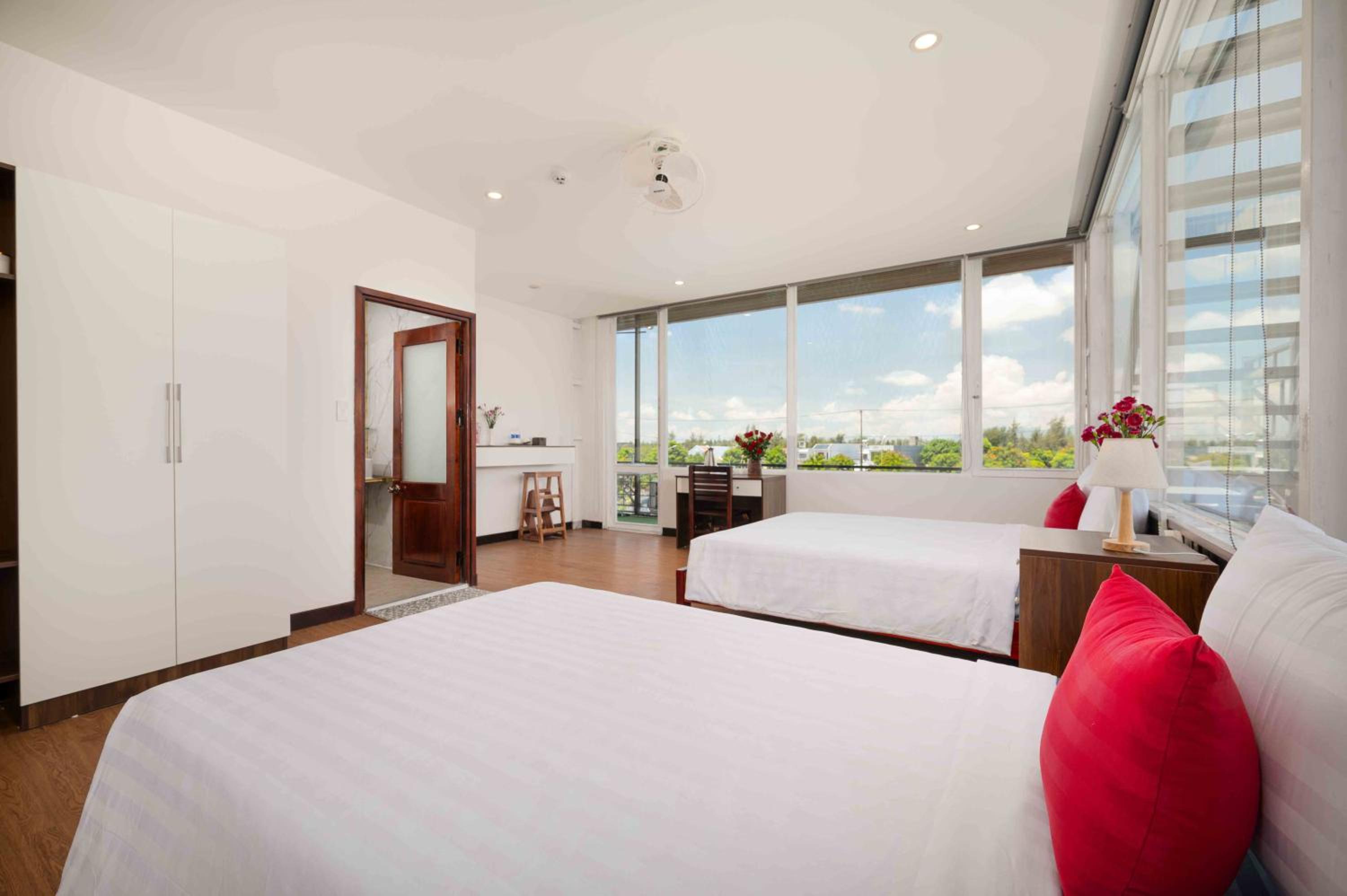 Standard Family Room - Photo 1