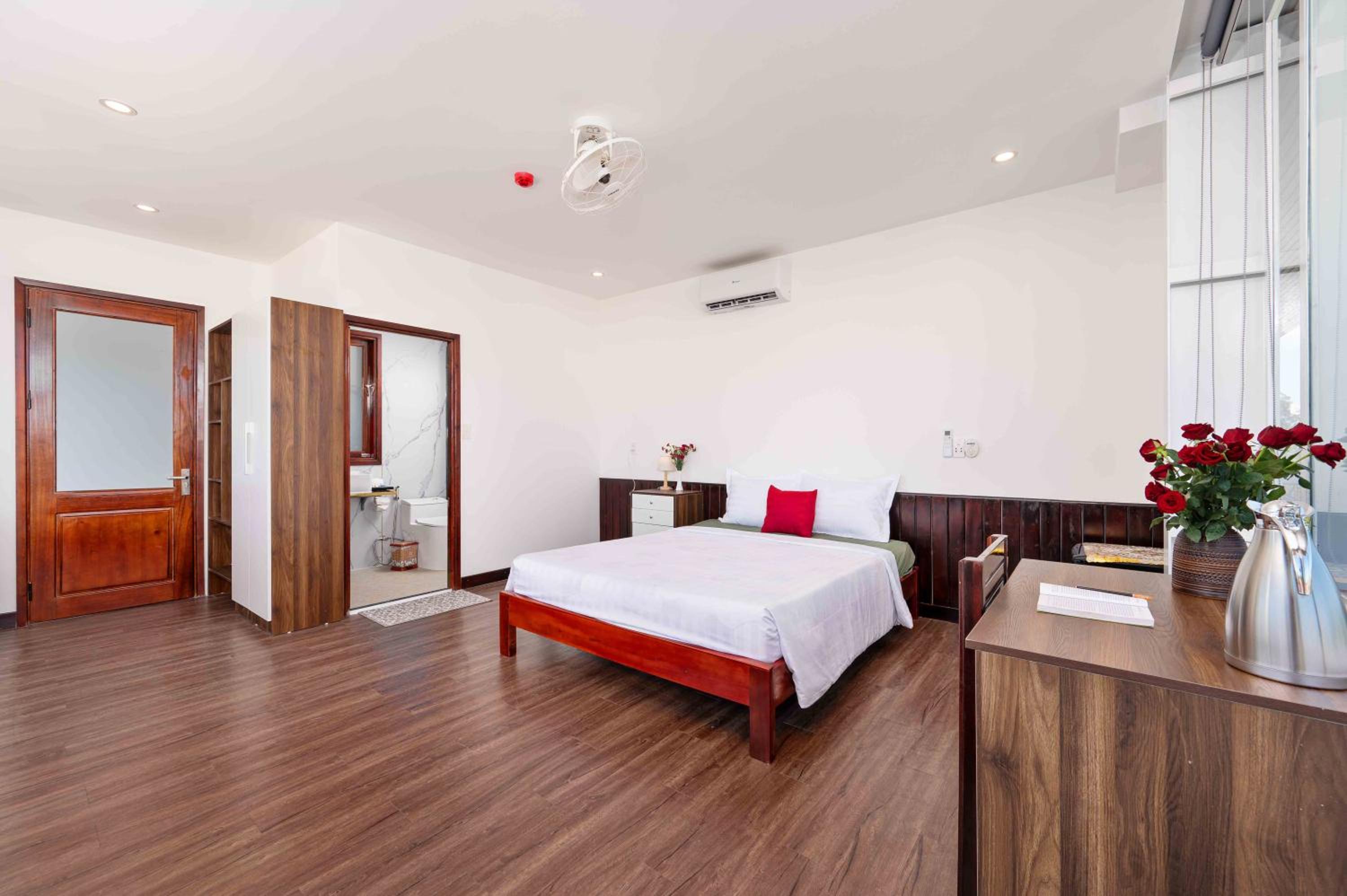 Standard Double Room - Photo 3