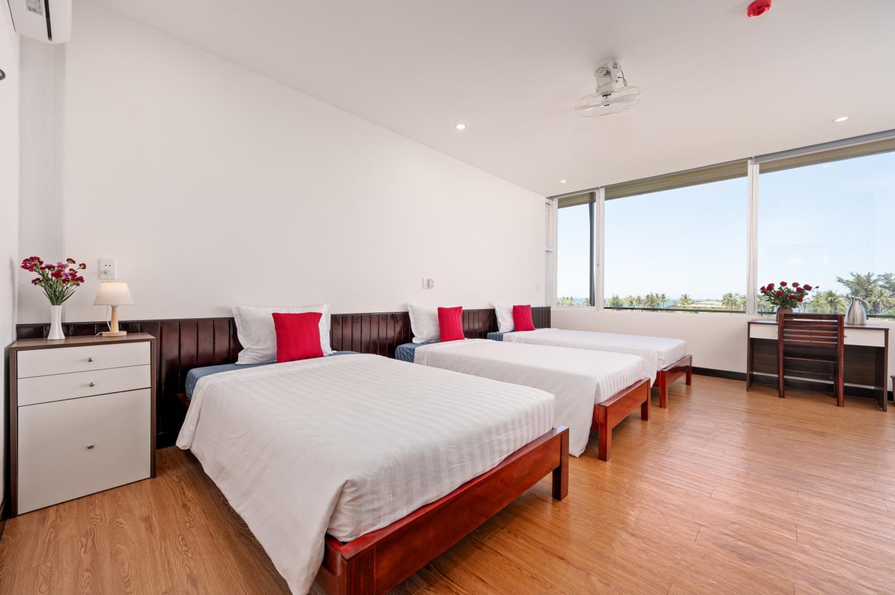 Standard Triple Room - Photo 1
