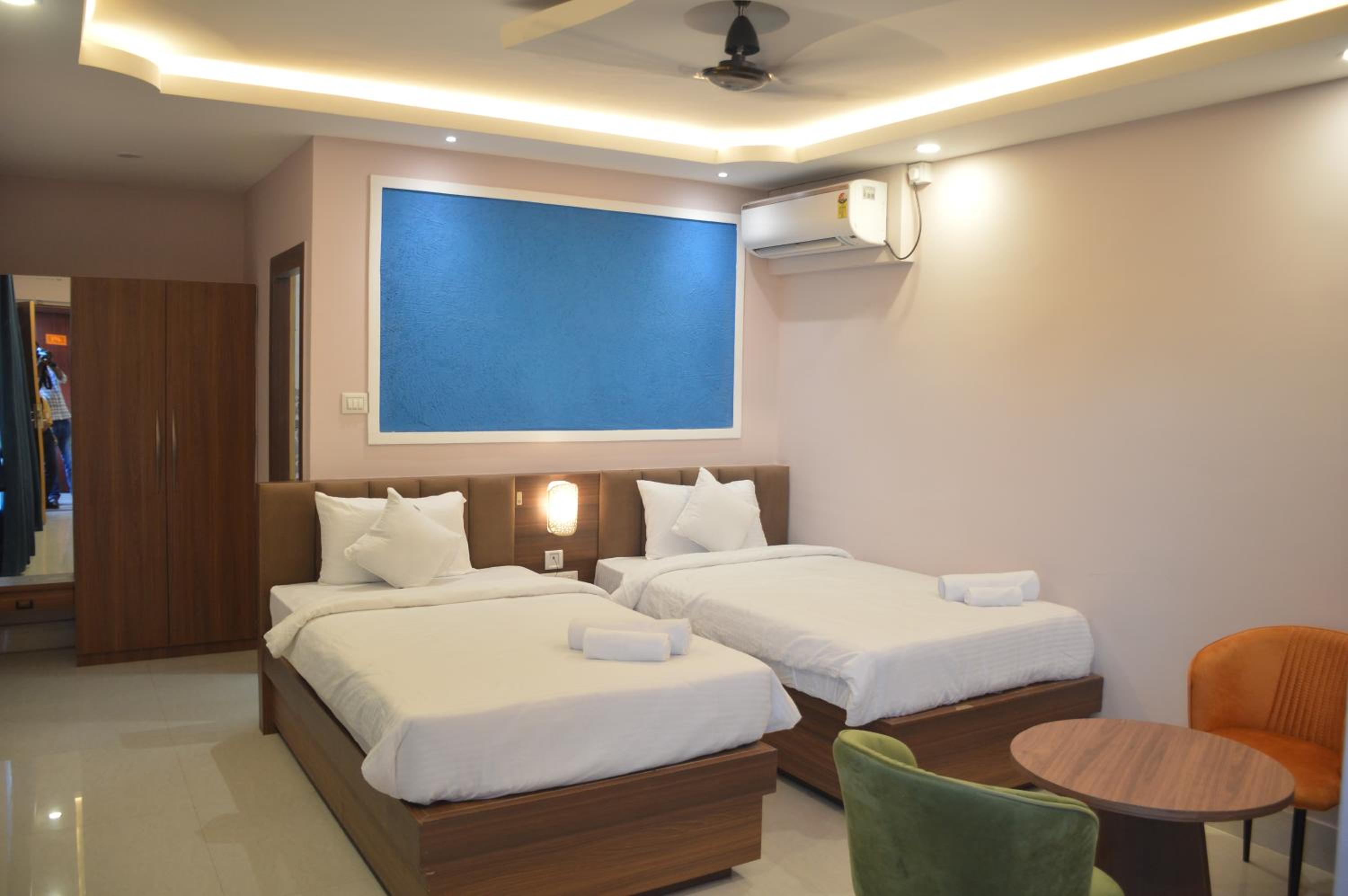 Superior Twin Room photo 3