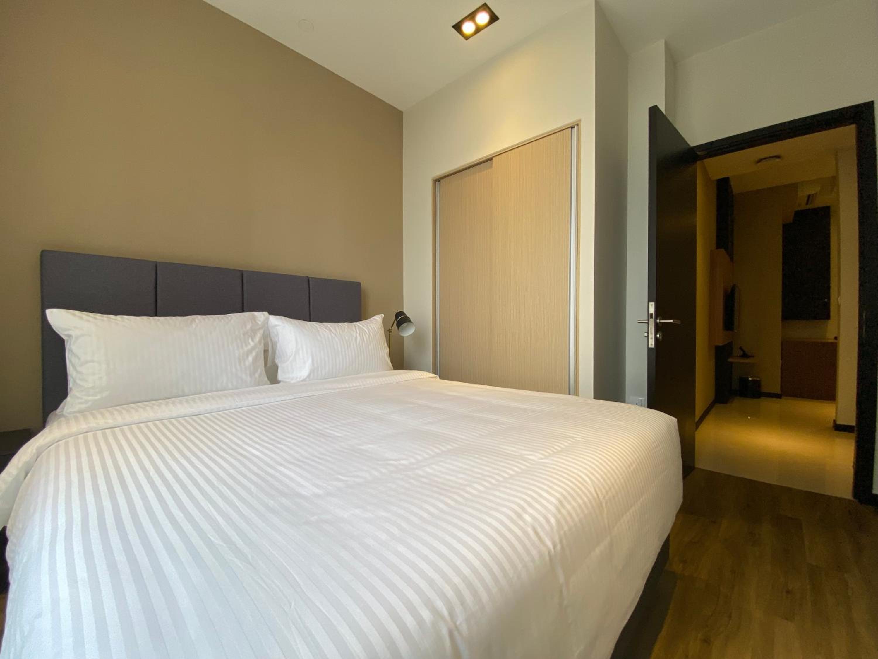 One Bedroom Executive (Without Balcony) photo 2