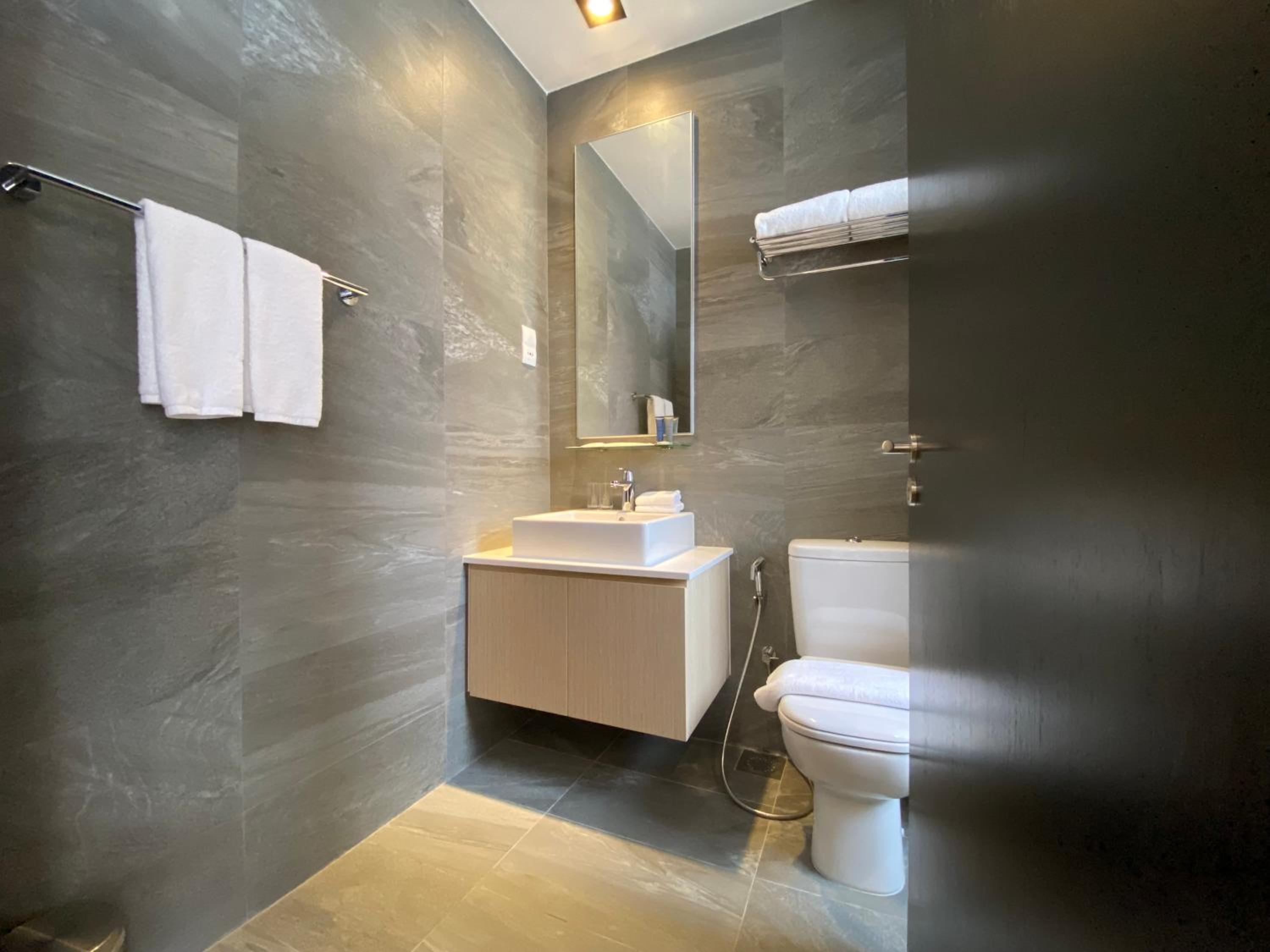 One Bedroom Executive (Without Balcony) photo 3