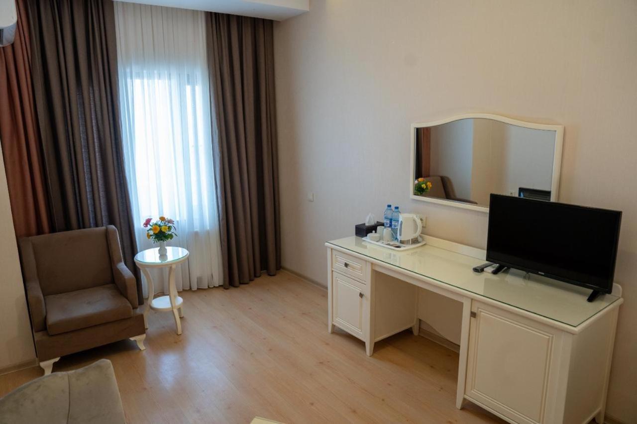 Standard Double or Twin Room with Balcony photo 3