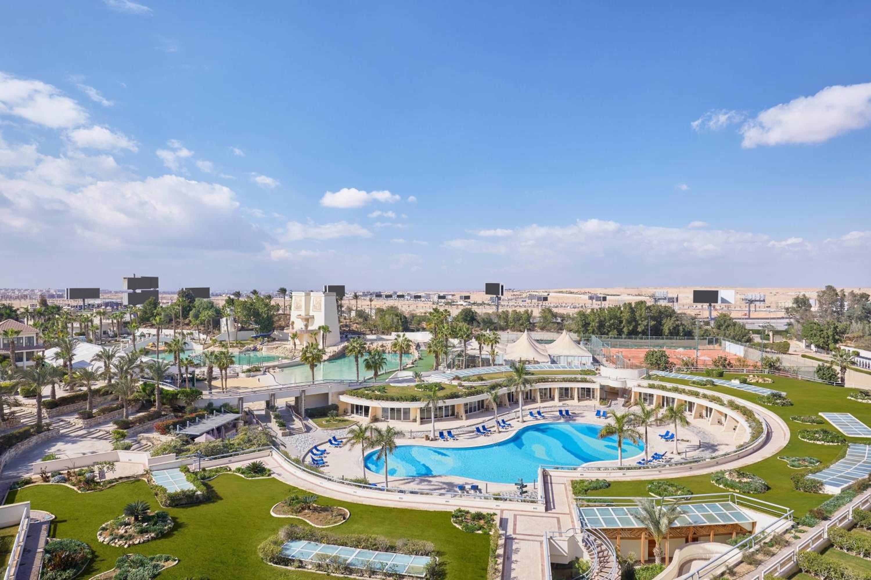 Deluxe Double Guest Room, Pool / Golf view, 2 beds