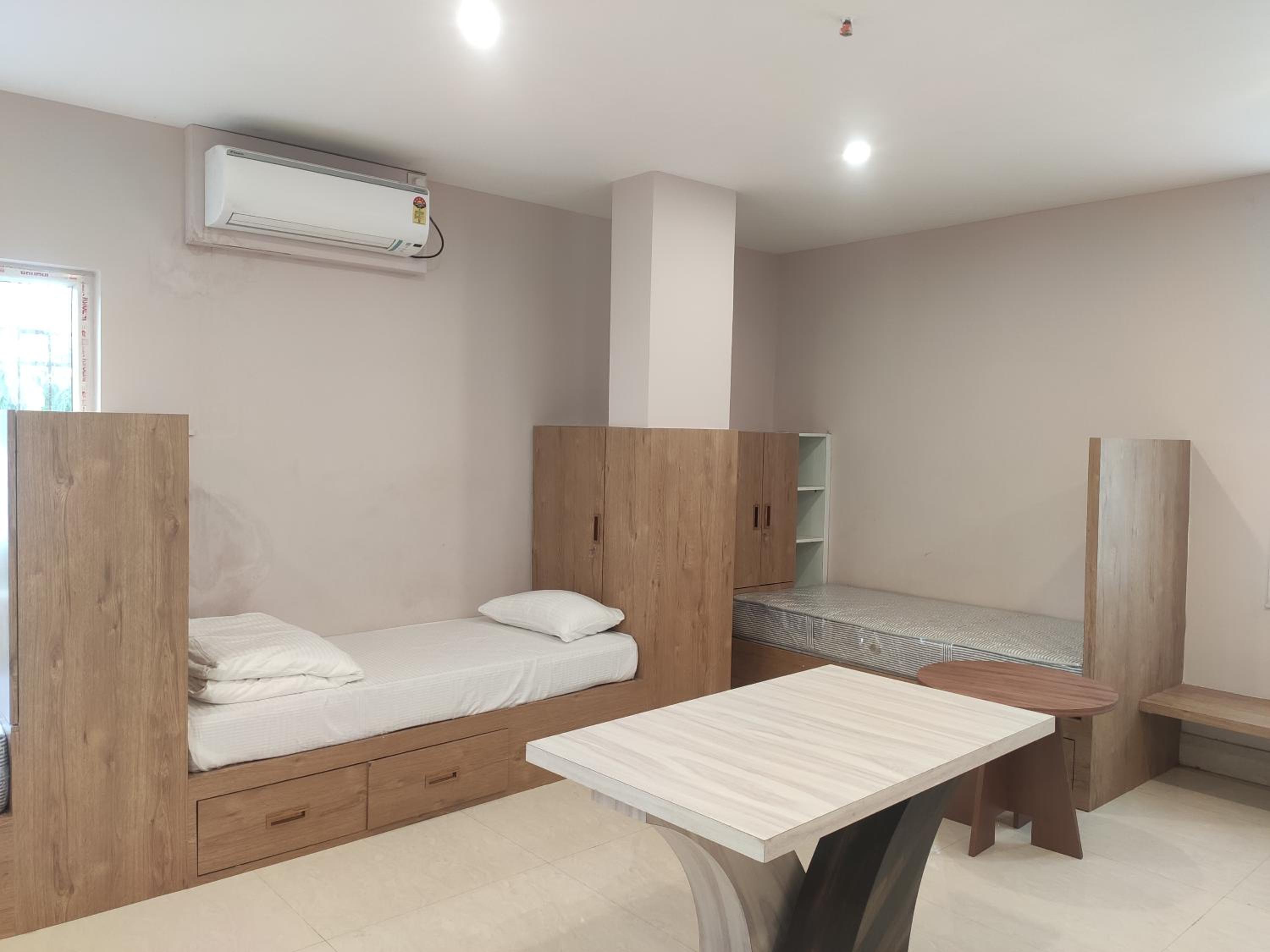 Single Bed in Dormitory Room photo 2