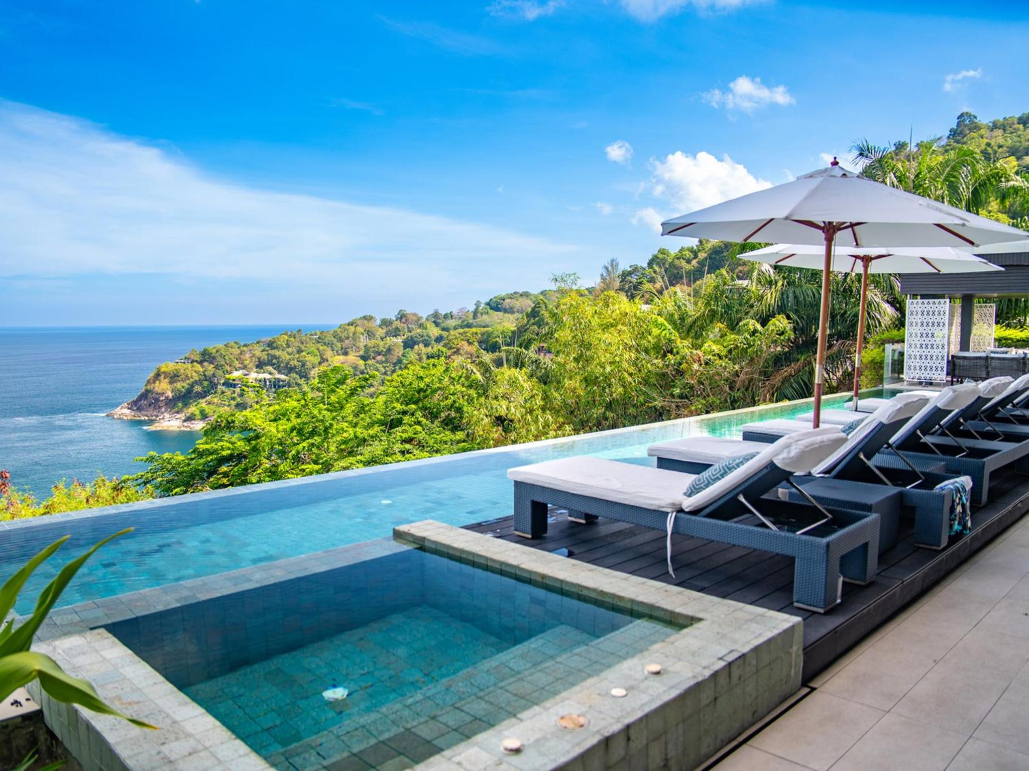 Villa with Sea View photo 2