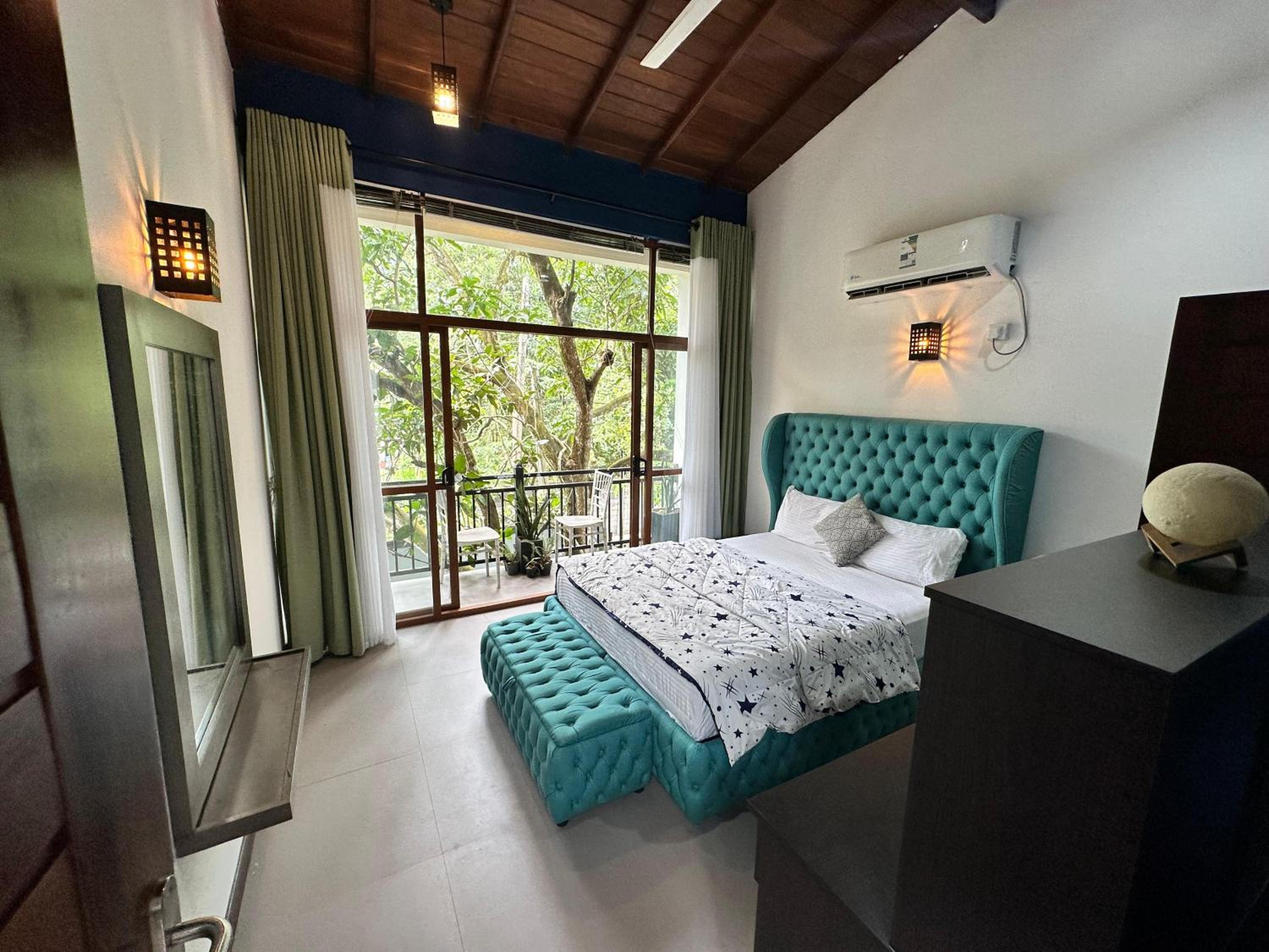 King Room with Balcony