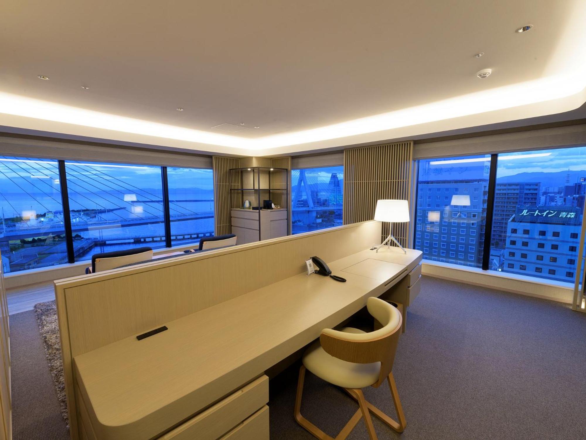 Emperor Suite Ocean View - Photo 7