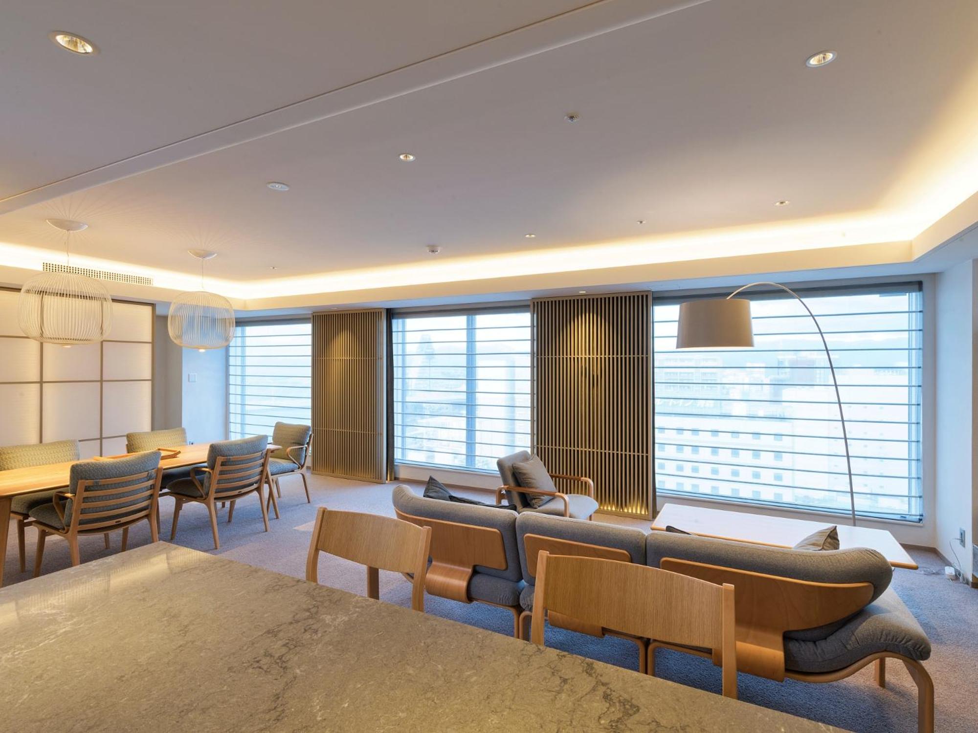 Emperor Suite Ocean View - Photo 13