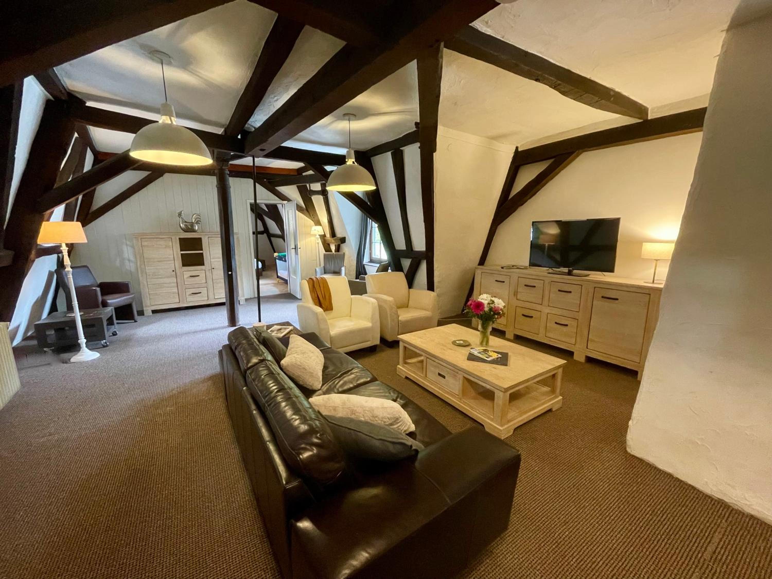 Three-Bedroom Apartment -Simmerath photo 1