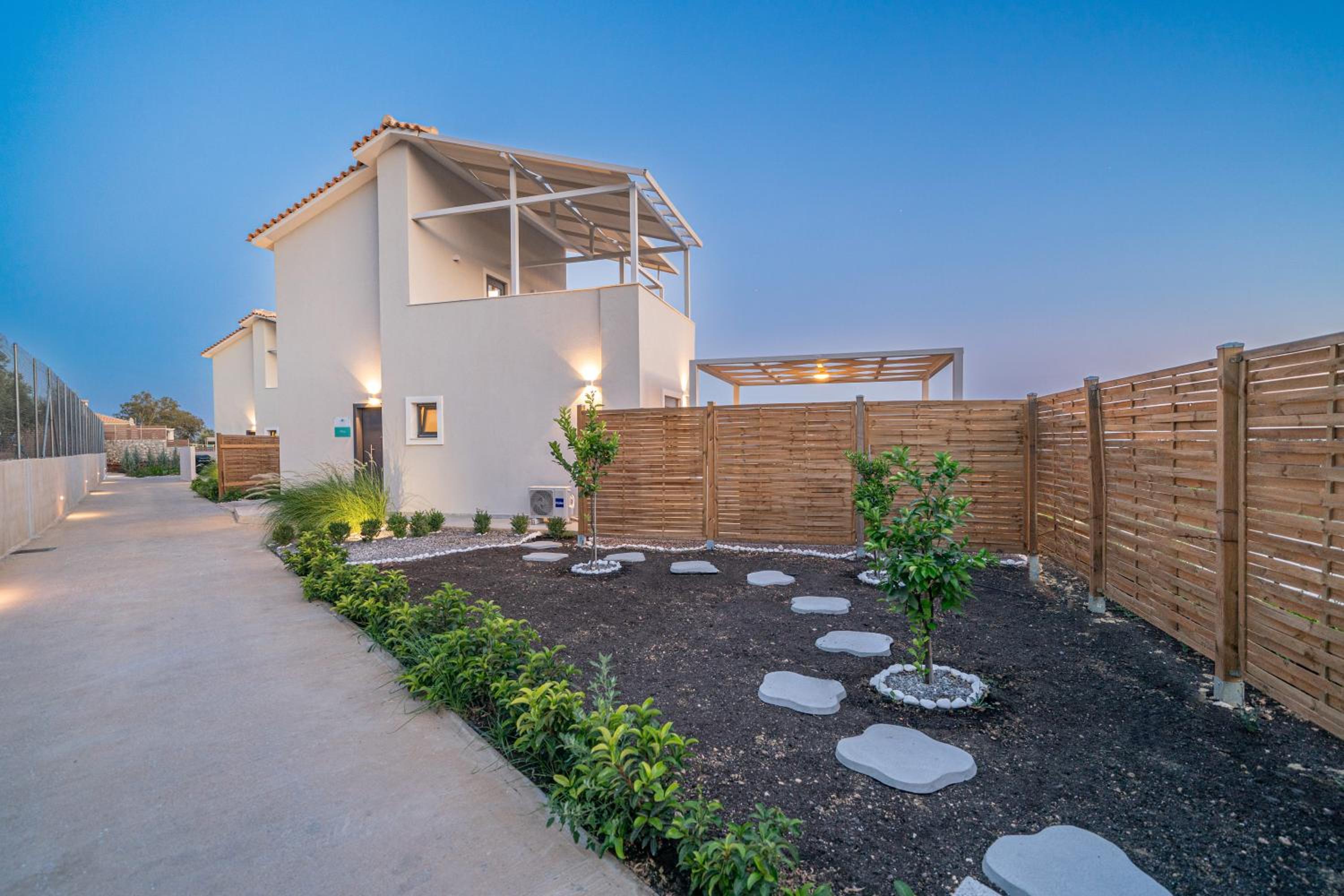Villa with Private Pool photo 3