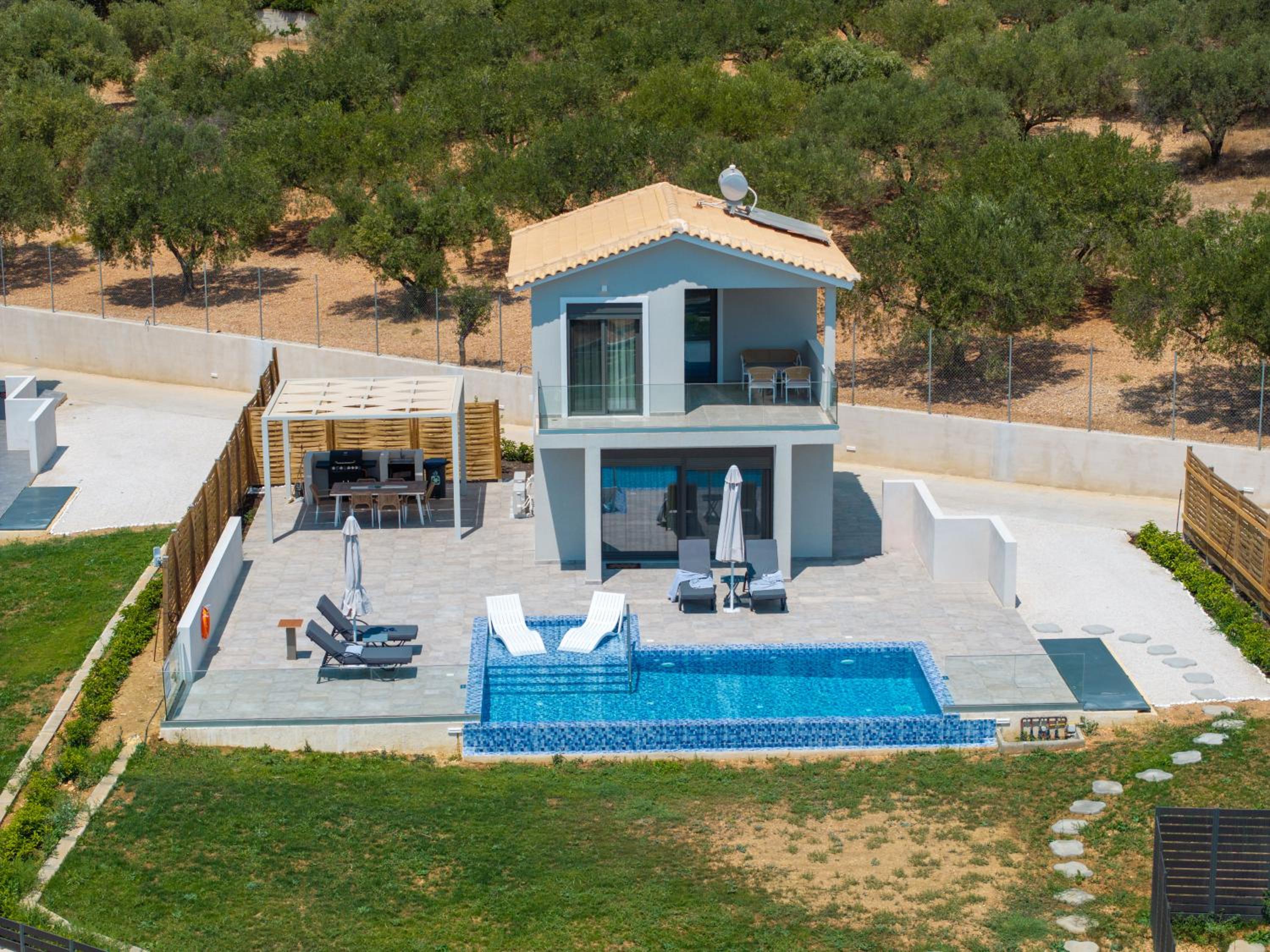 Villa with Private Pool photo 2