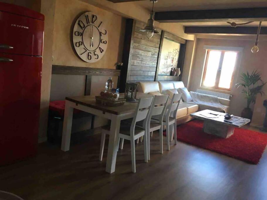 Two-Bedroom Apartment - Photo 21