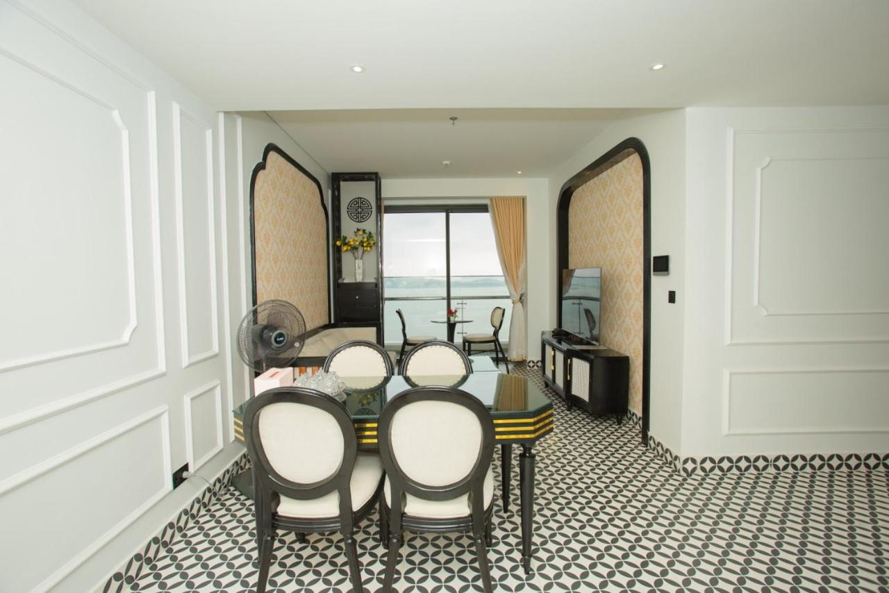 Two-Bedroom Apartment With Balcony photo 2