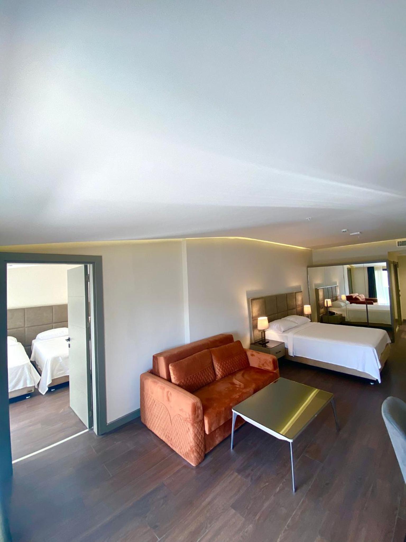 Family Room photo 1