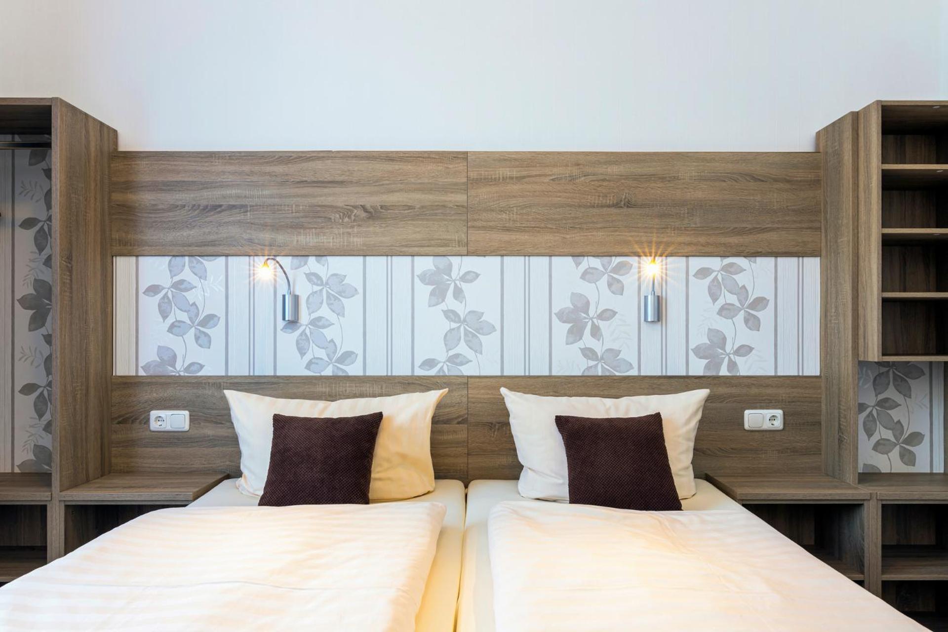 Double Room - Photo 6