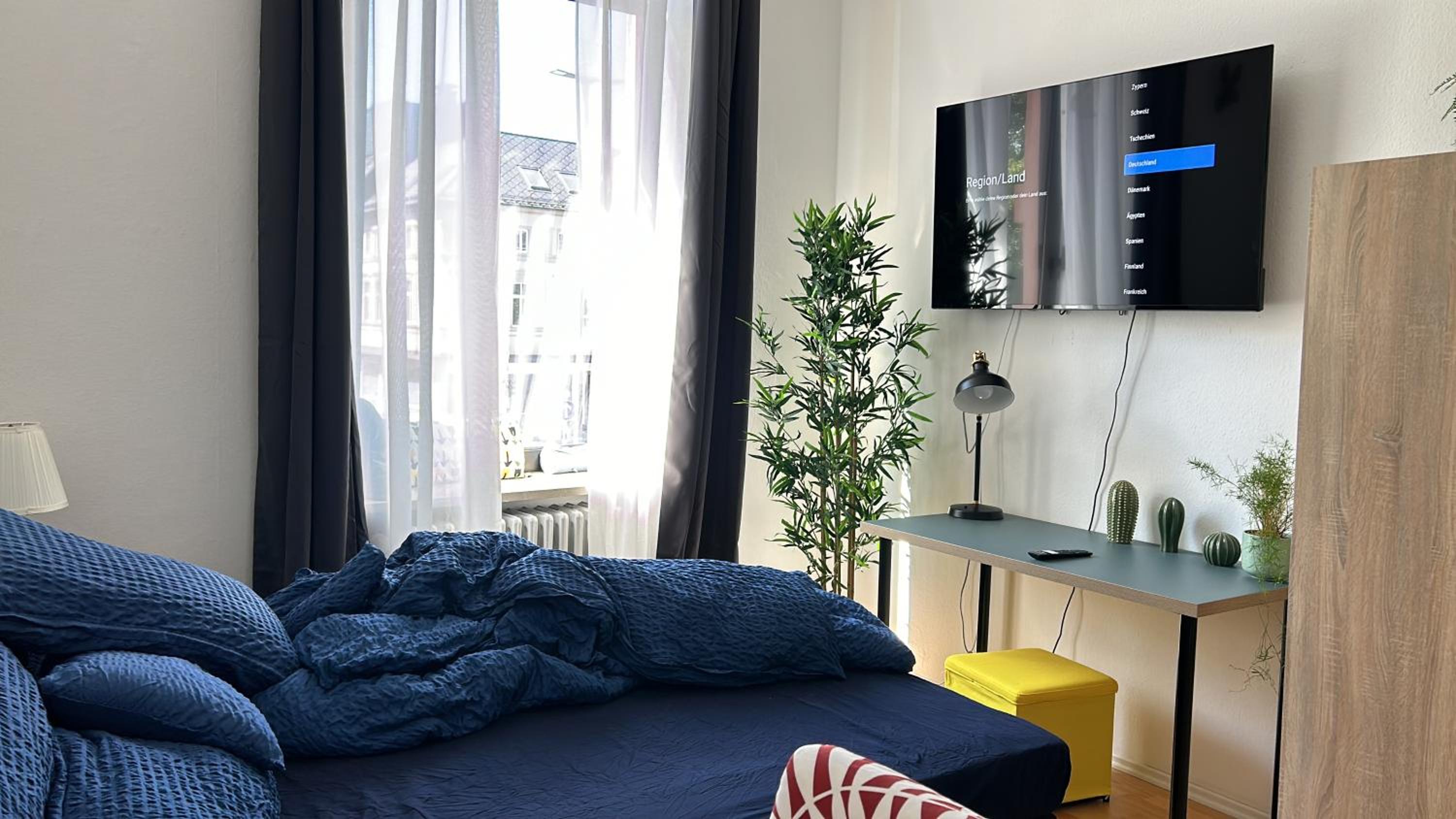 One-Bedroom Apartment photo 1