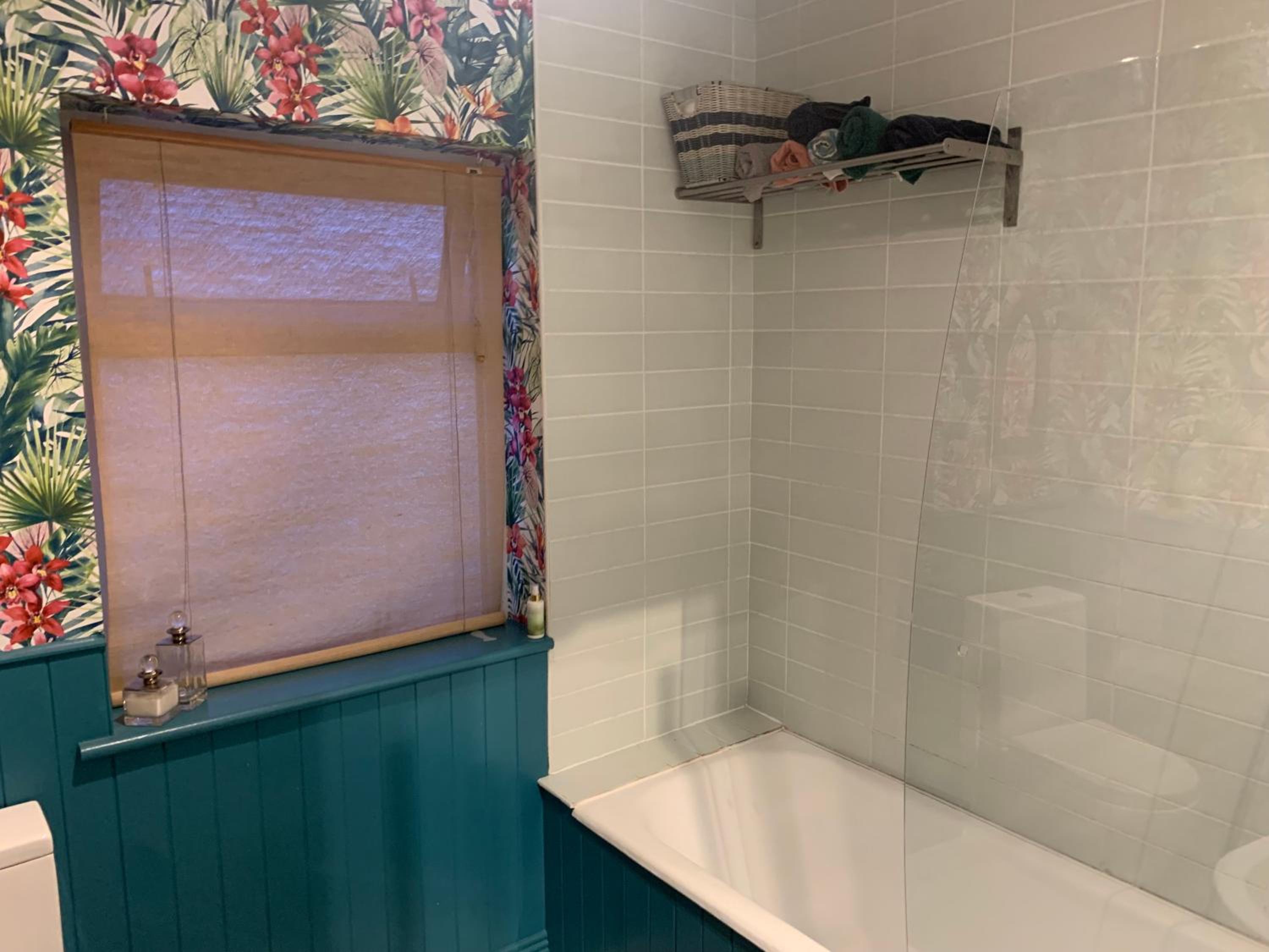 Double Room with Shared Bathroom photo 2