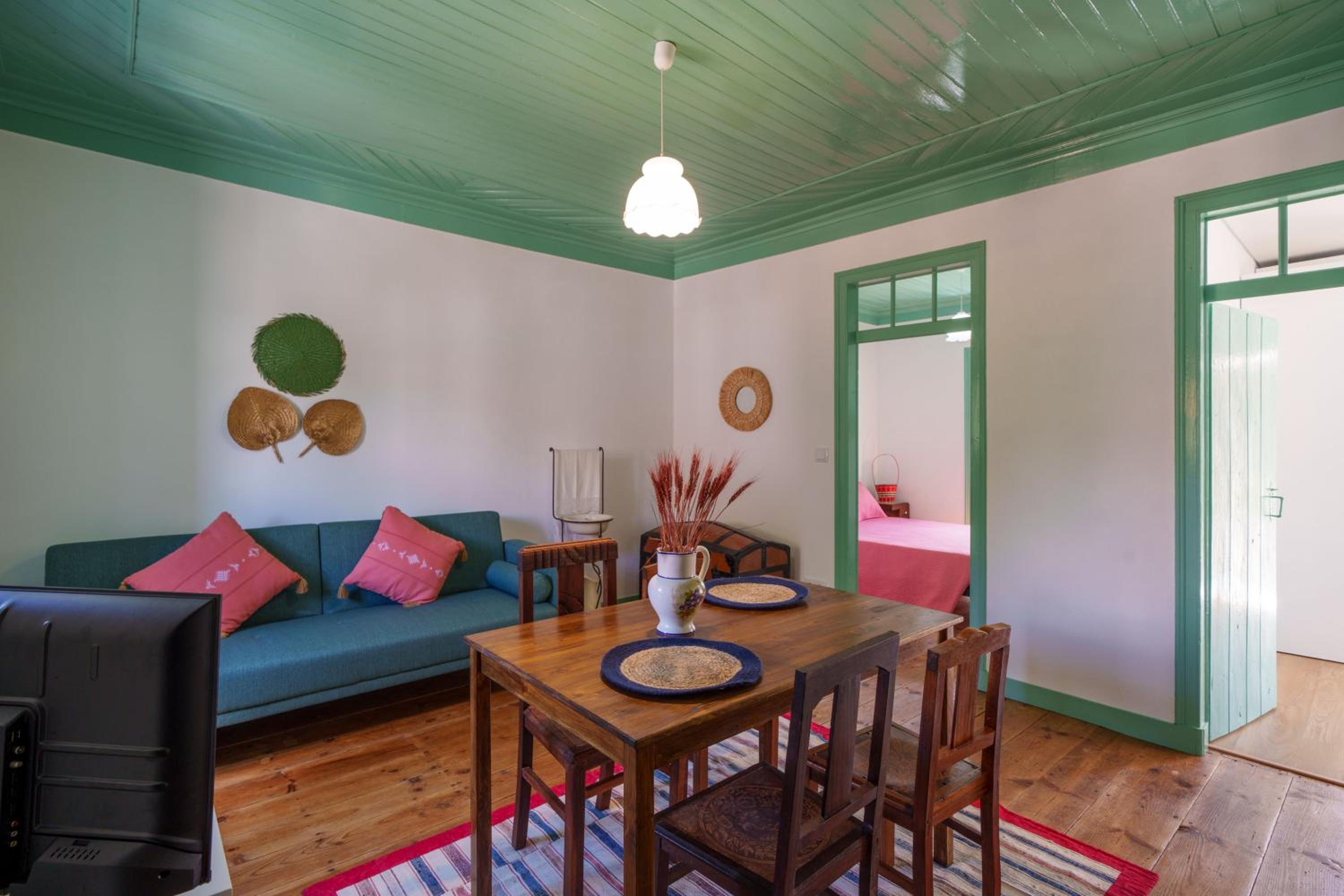 One-Bedroom House photo 1
