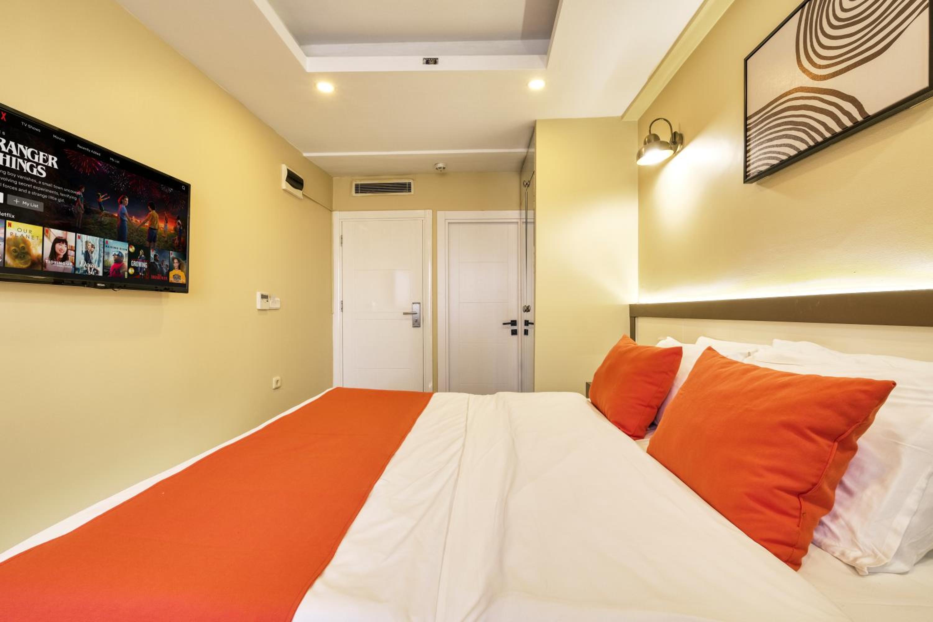 Deluxe Double Room photo 2