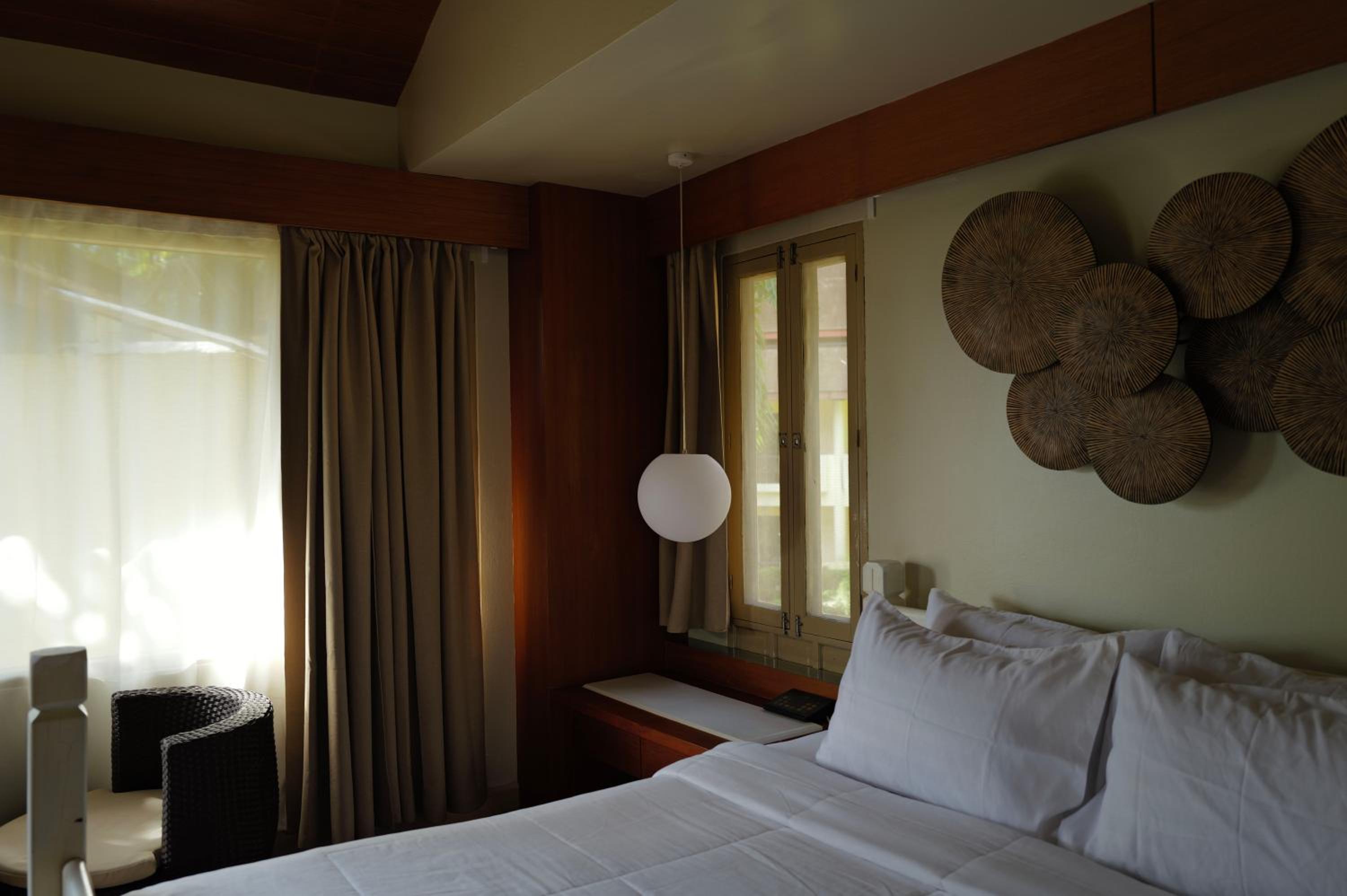 Villa with Garden View - Photo 3