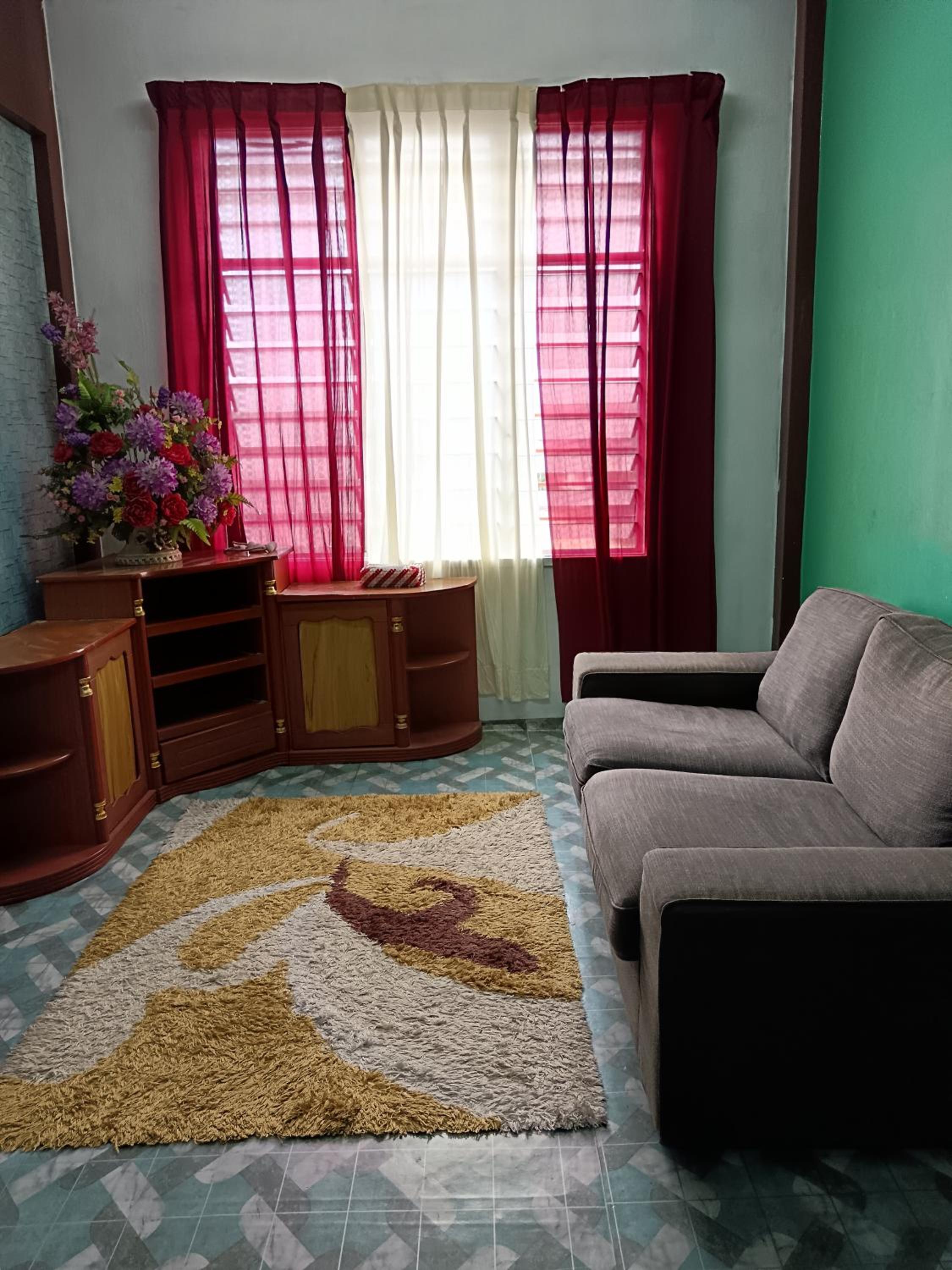 Three-Bedroom Apartment