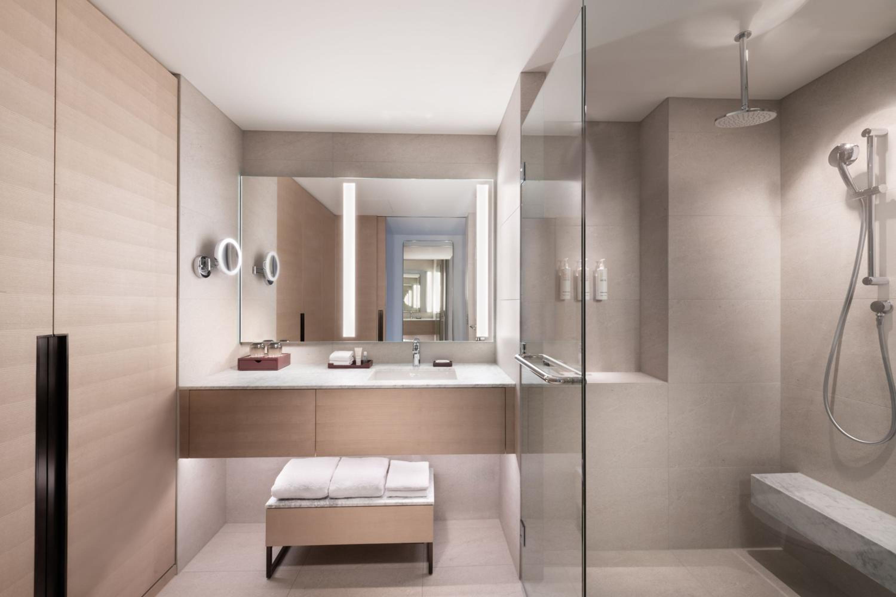 Superior Twin Room photo 2