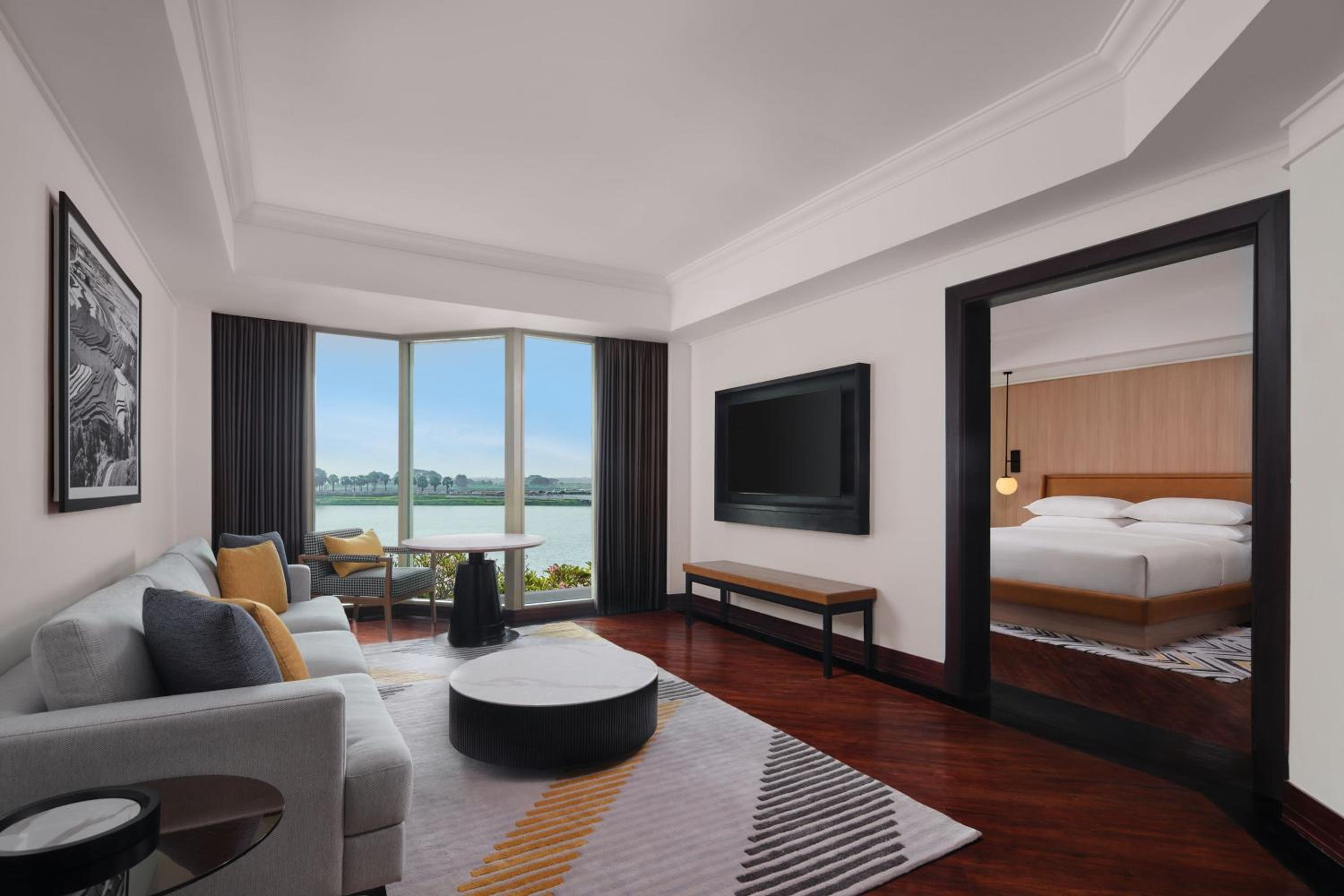 One-Bedroom King Suite  - Photo 6