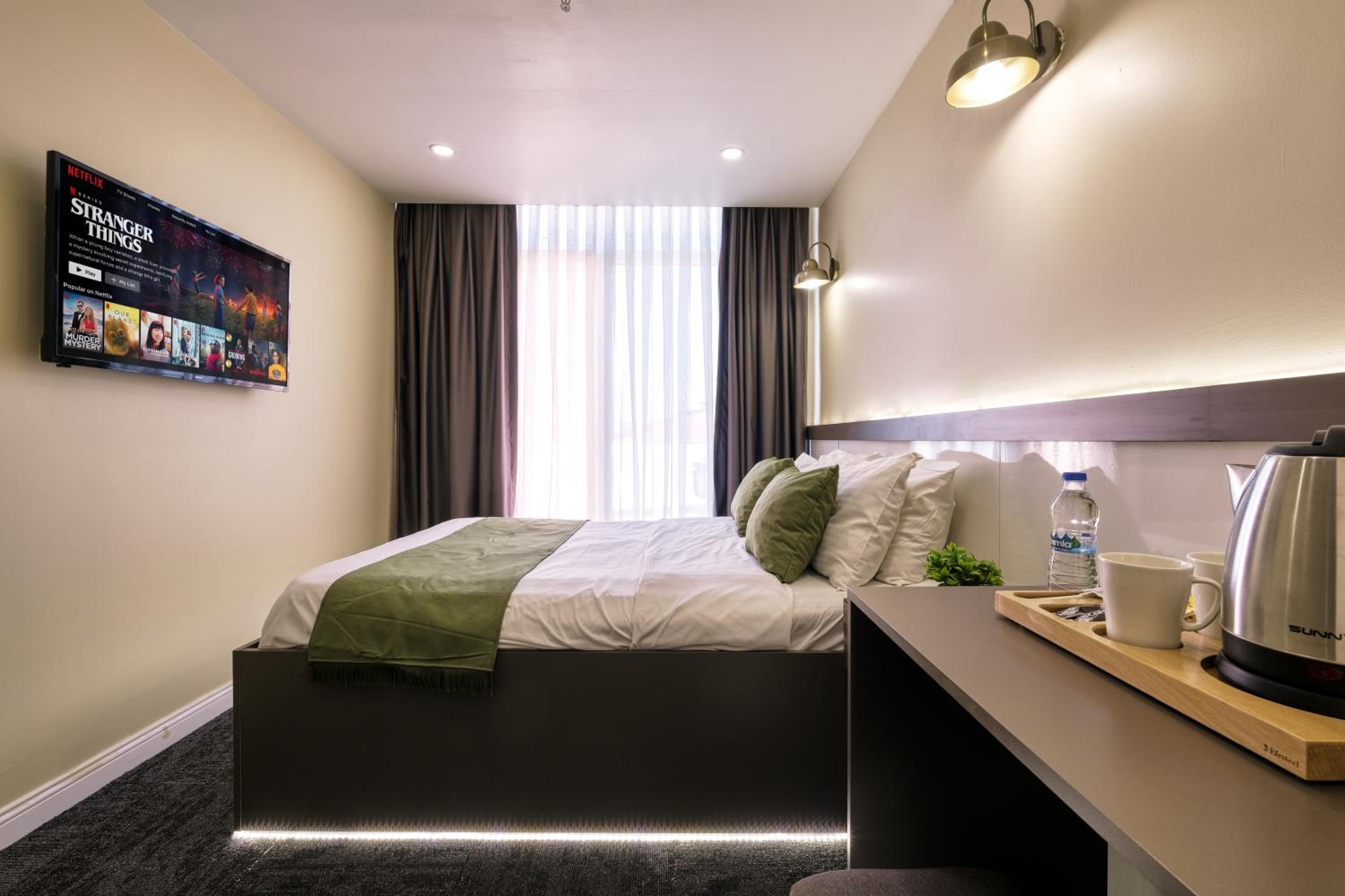 Deluxe Double Room with Balcony photo 3