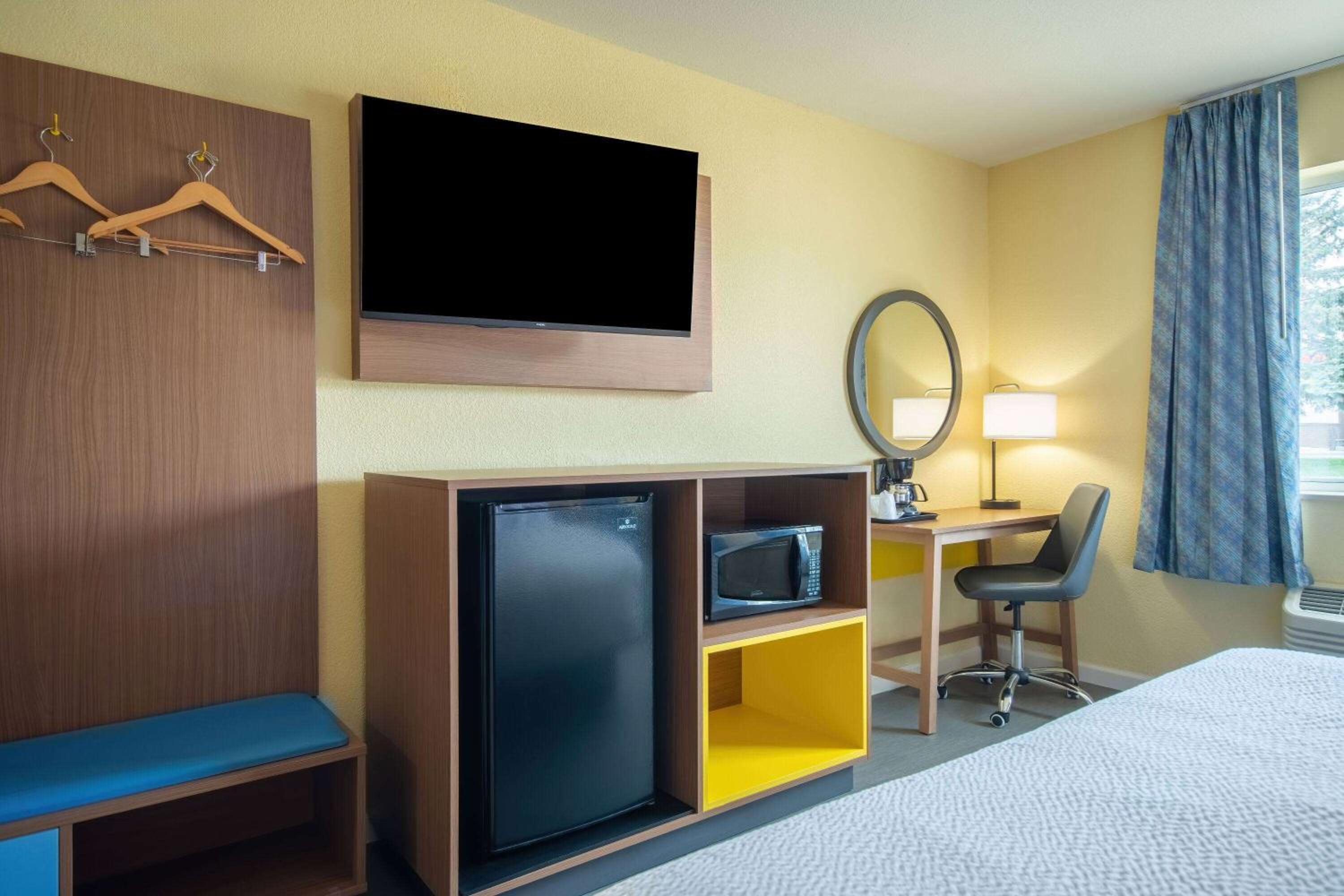 King Room - Disability Access - Non-Smoking - Photo 7