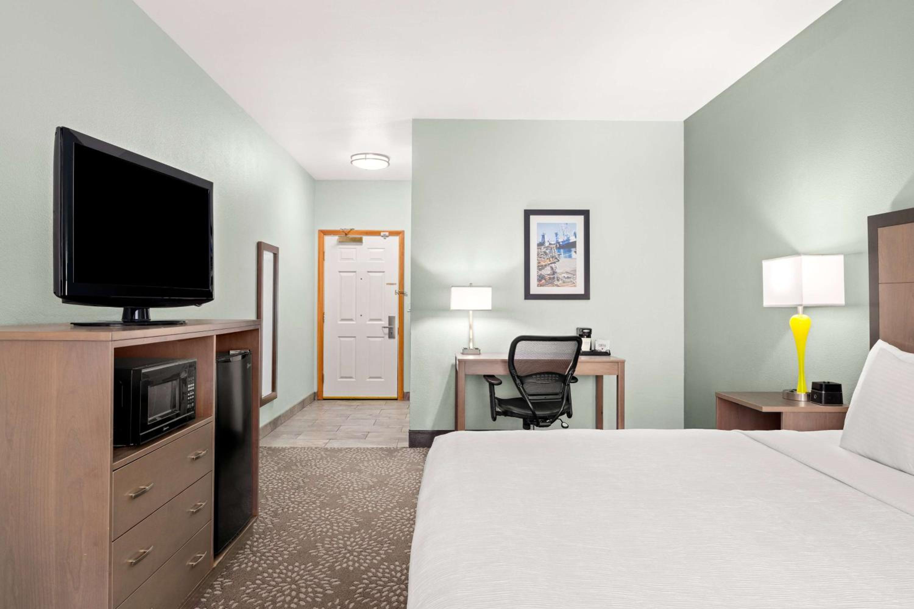 King Room - Disability Access - Photo 1