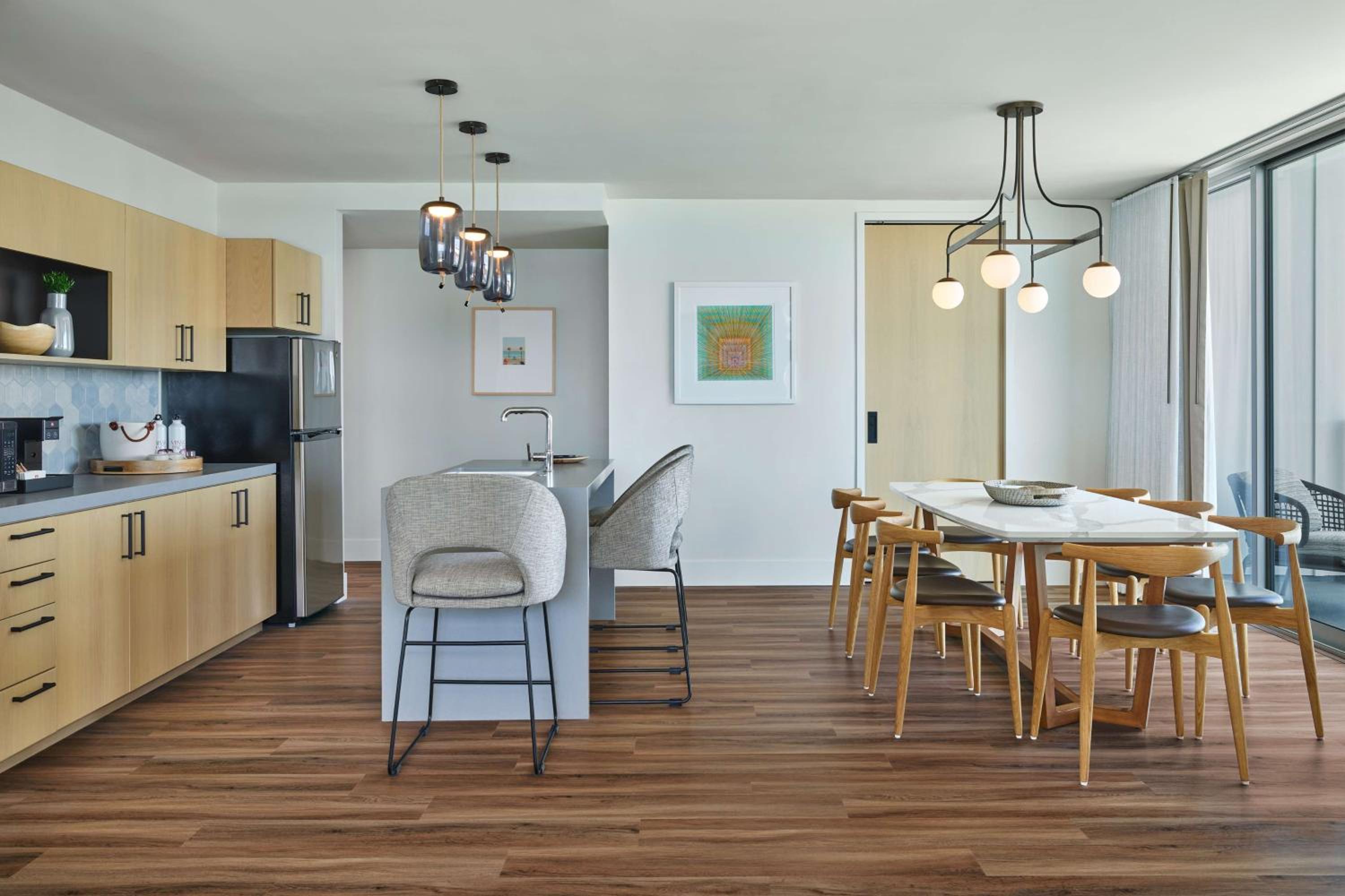 Bohemian One-Bedroom Suite with Kitchenette - Photo 6