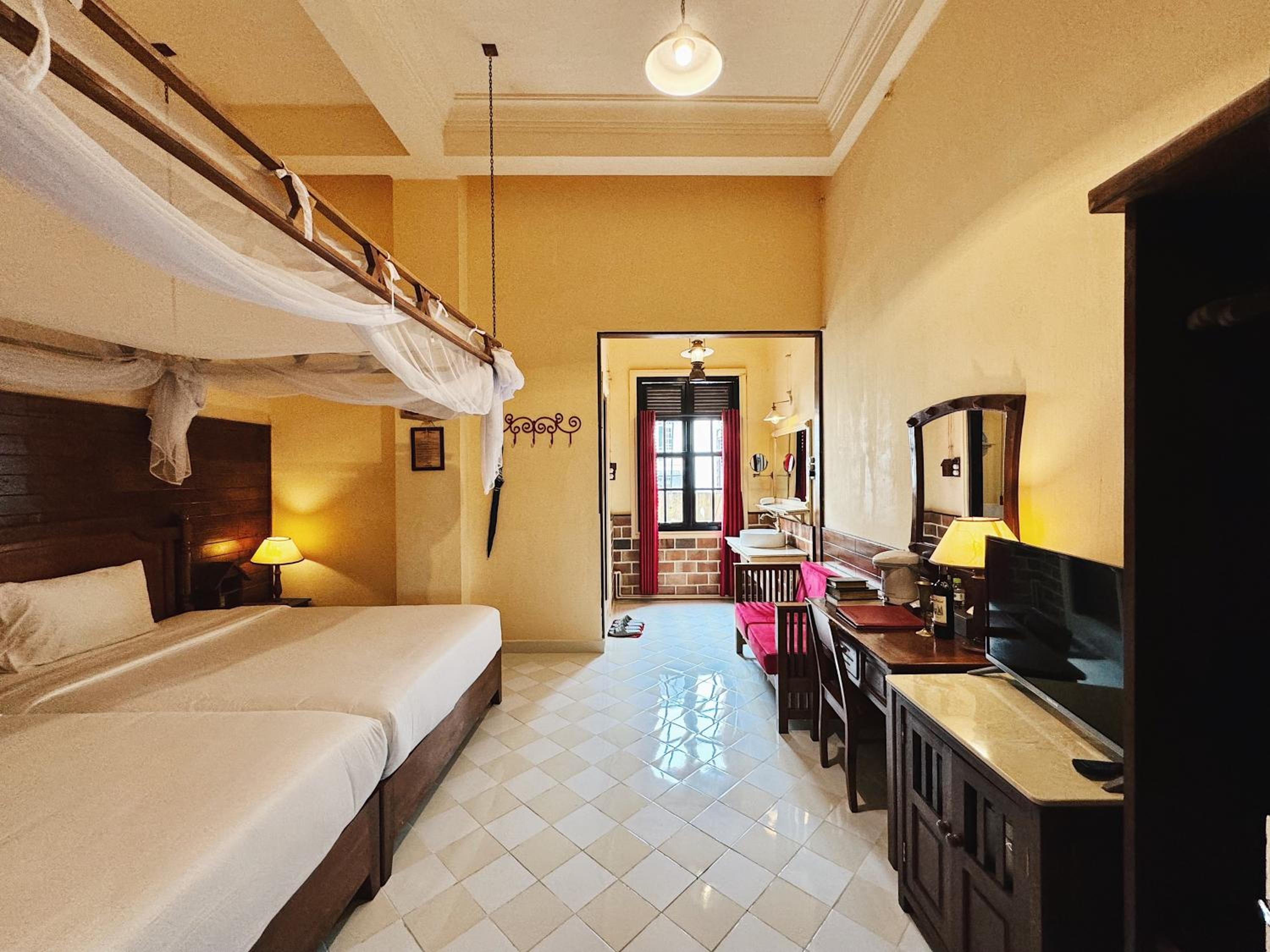 Deluxe Twin Room photo 3