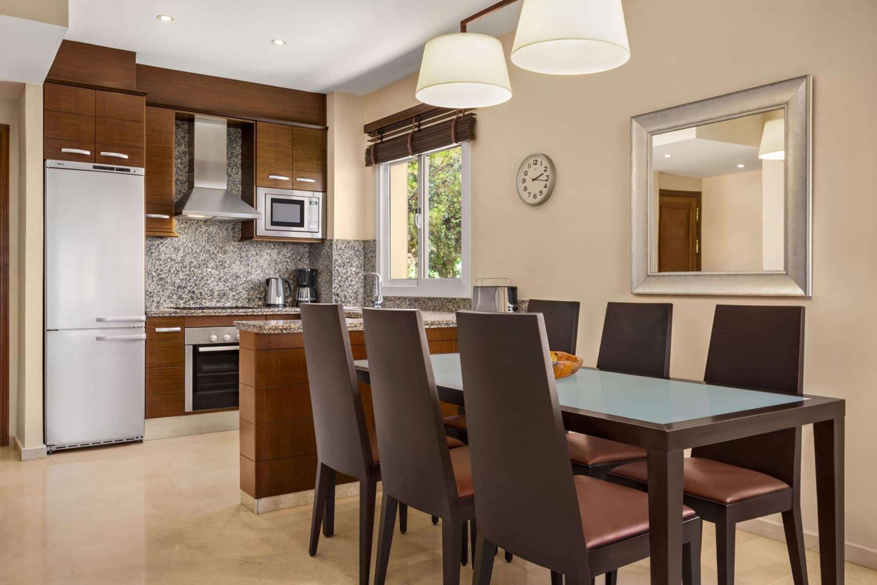 Premium Plus Two Bedroom Suite with Sea View