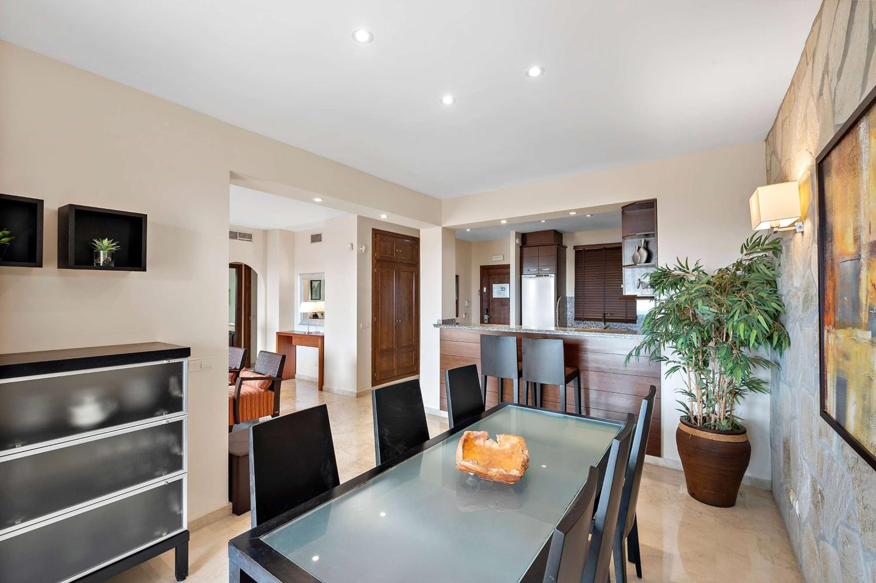 Premium Plus Two Bedroom Suite with Sea View