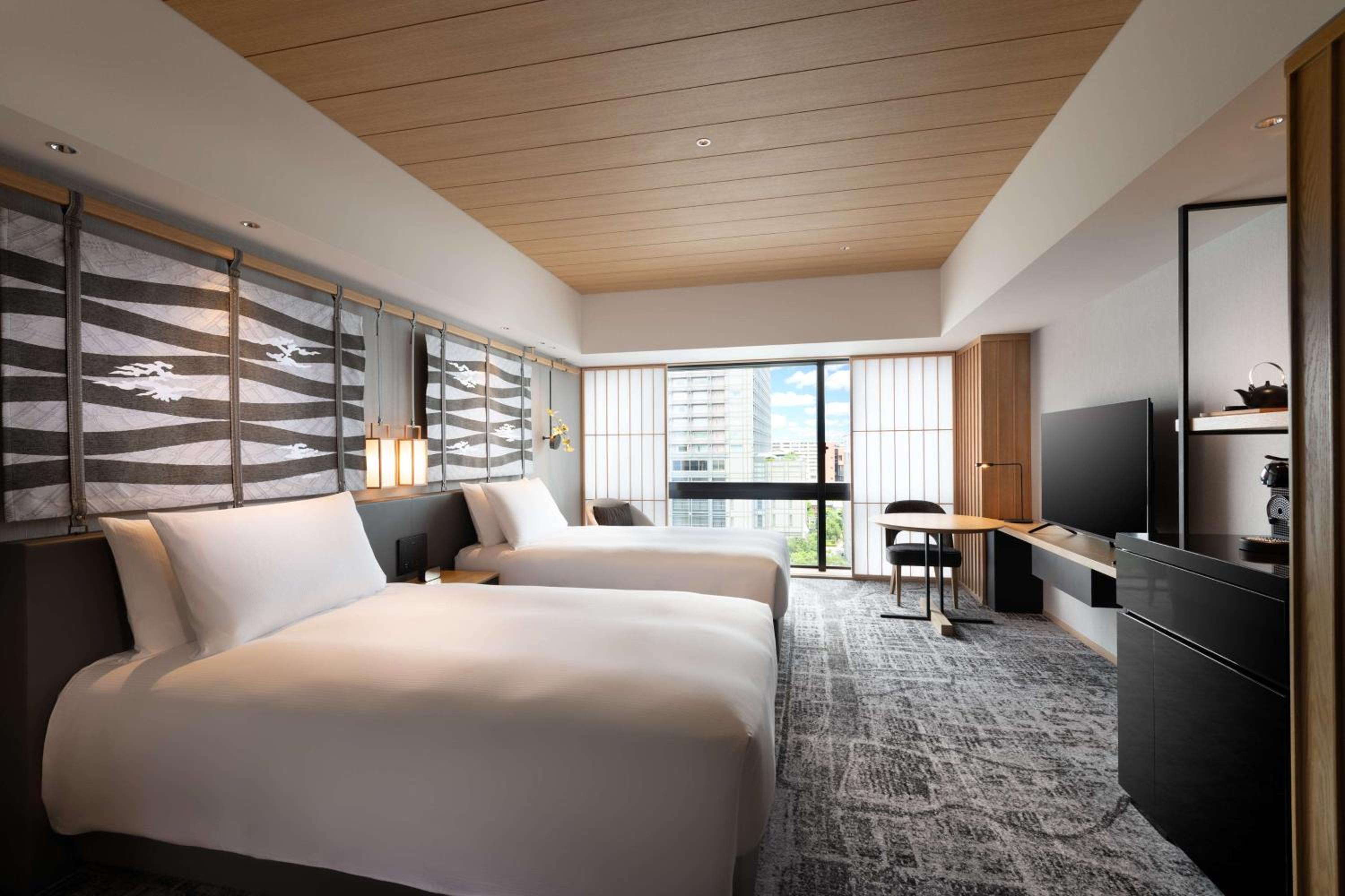 Executive Twim Room with City View