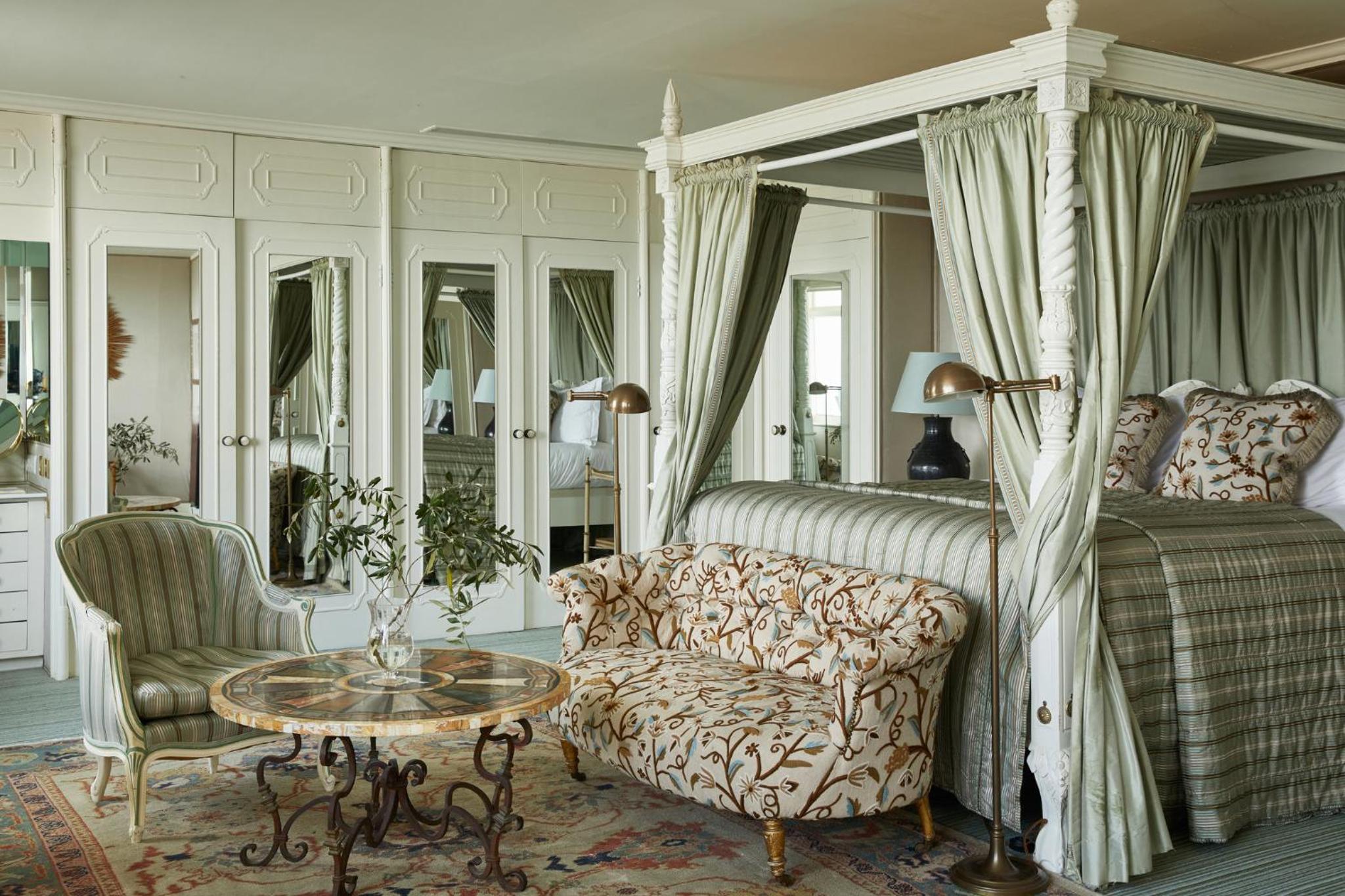 Executive Suite photo 1