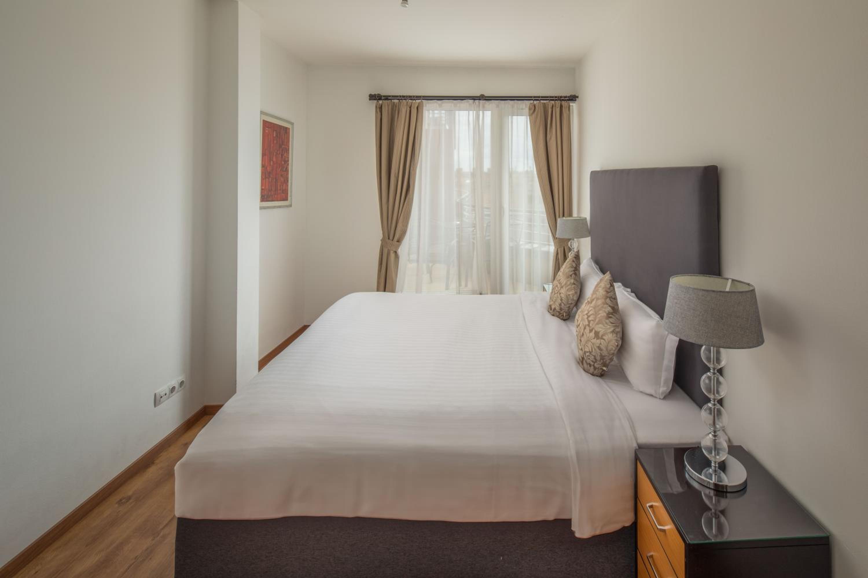 Executive Two-Bedroom Suite - Photo 2