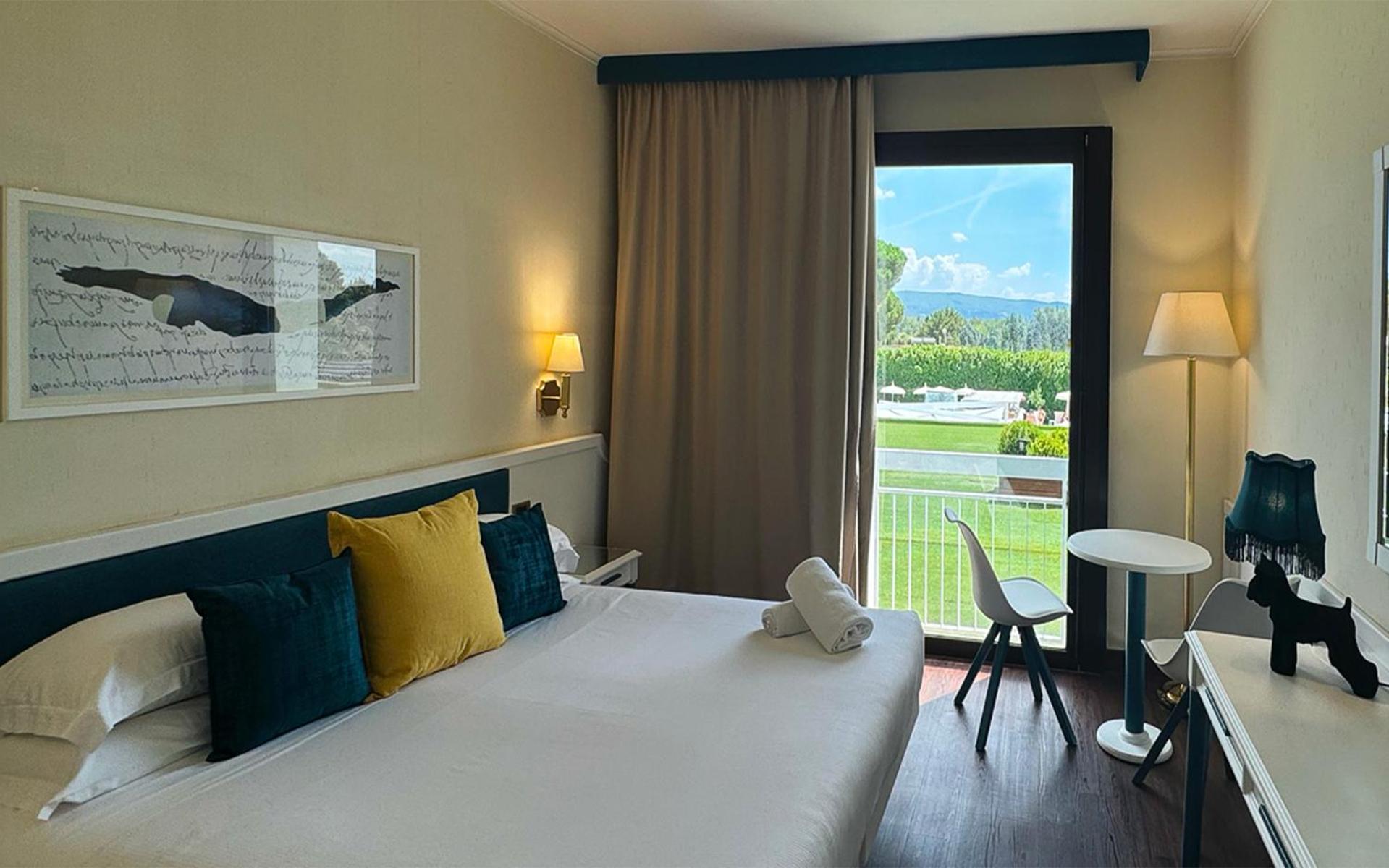 Premium Double Room with Spa Access - Photo 7