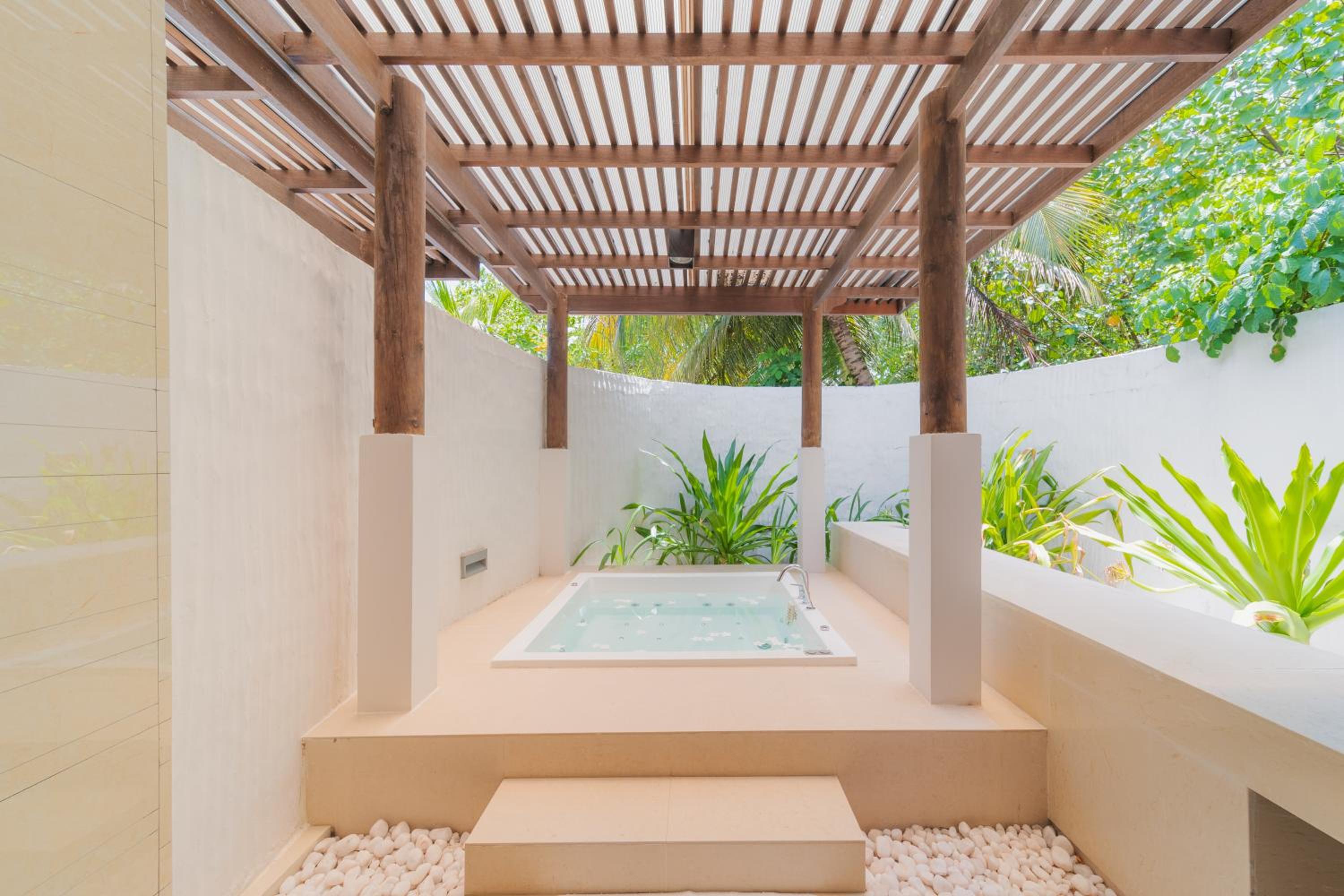Deluxe Beach Residence with Lap Pool - Complimentary Floating Breakfast (once per stay) for book dates, 10th FEB 2026 onwards, and stay dates 11 April to 30 September 2026 - Photo 5