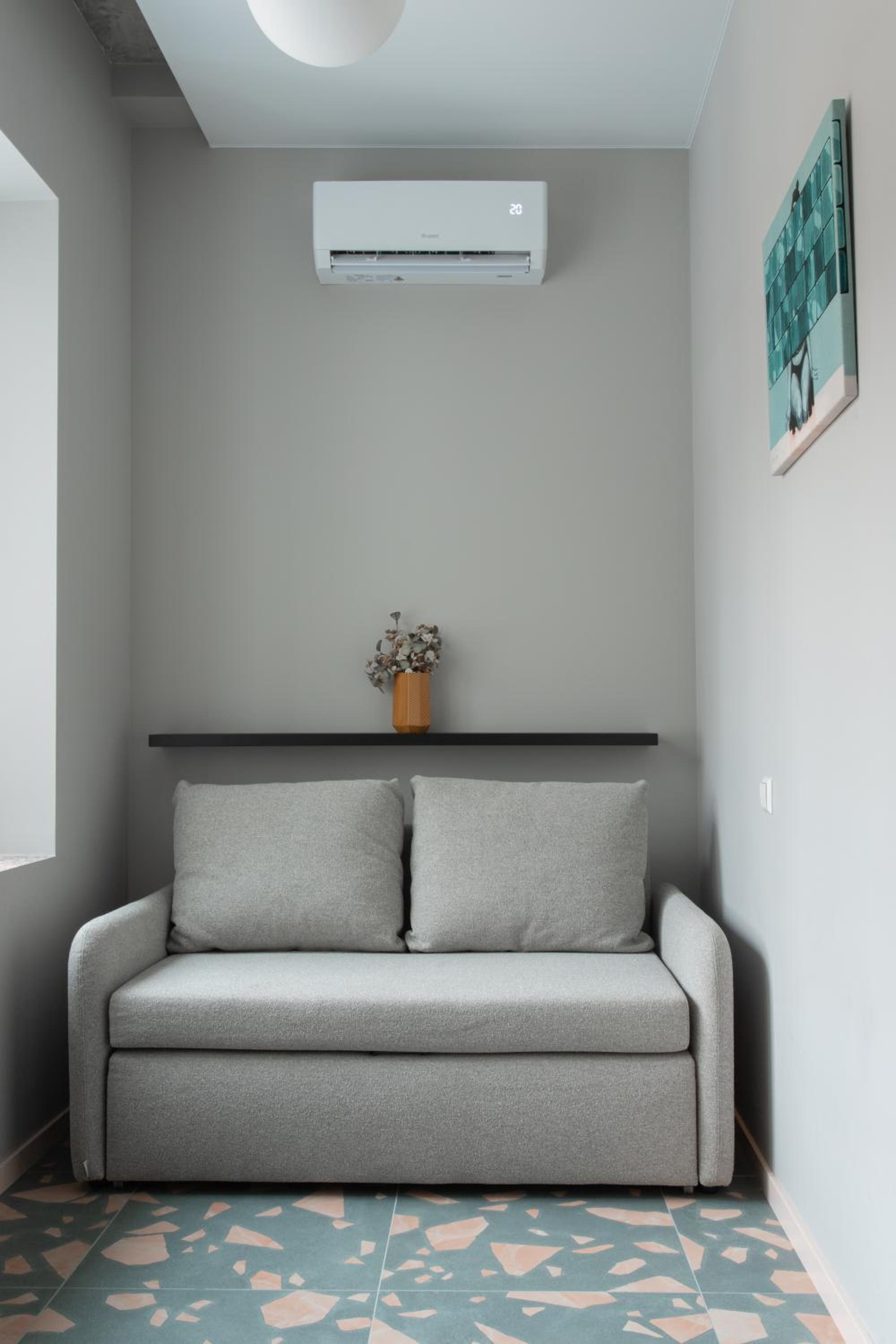 One-Bedroom Apartment with Balcony - Photo 12
