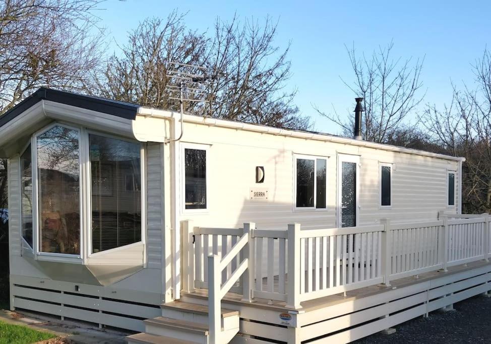 Two-Bedroom House photo 3