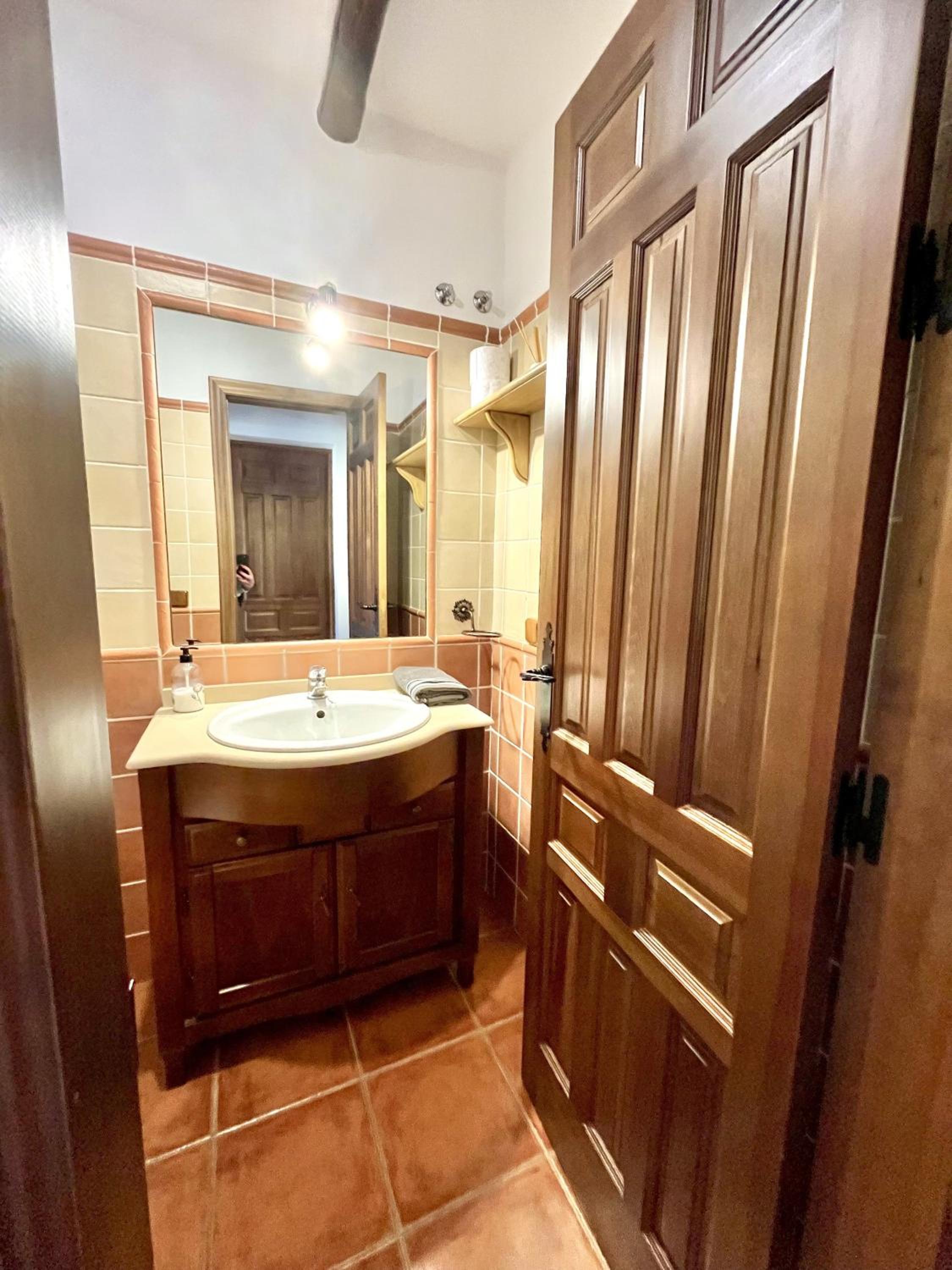 Three-Bedroom Apartment with Mountain View photo 2