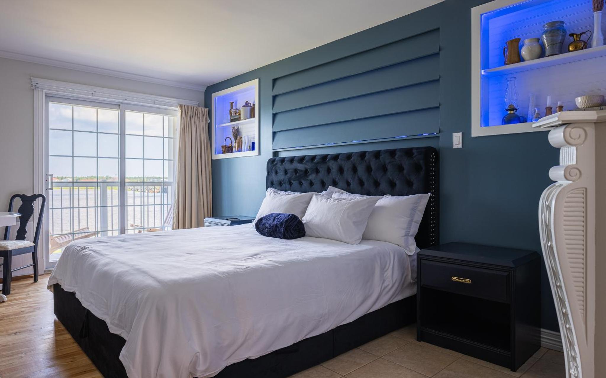 King Suite with Sea View