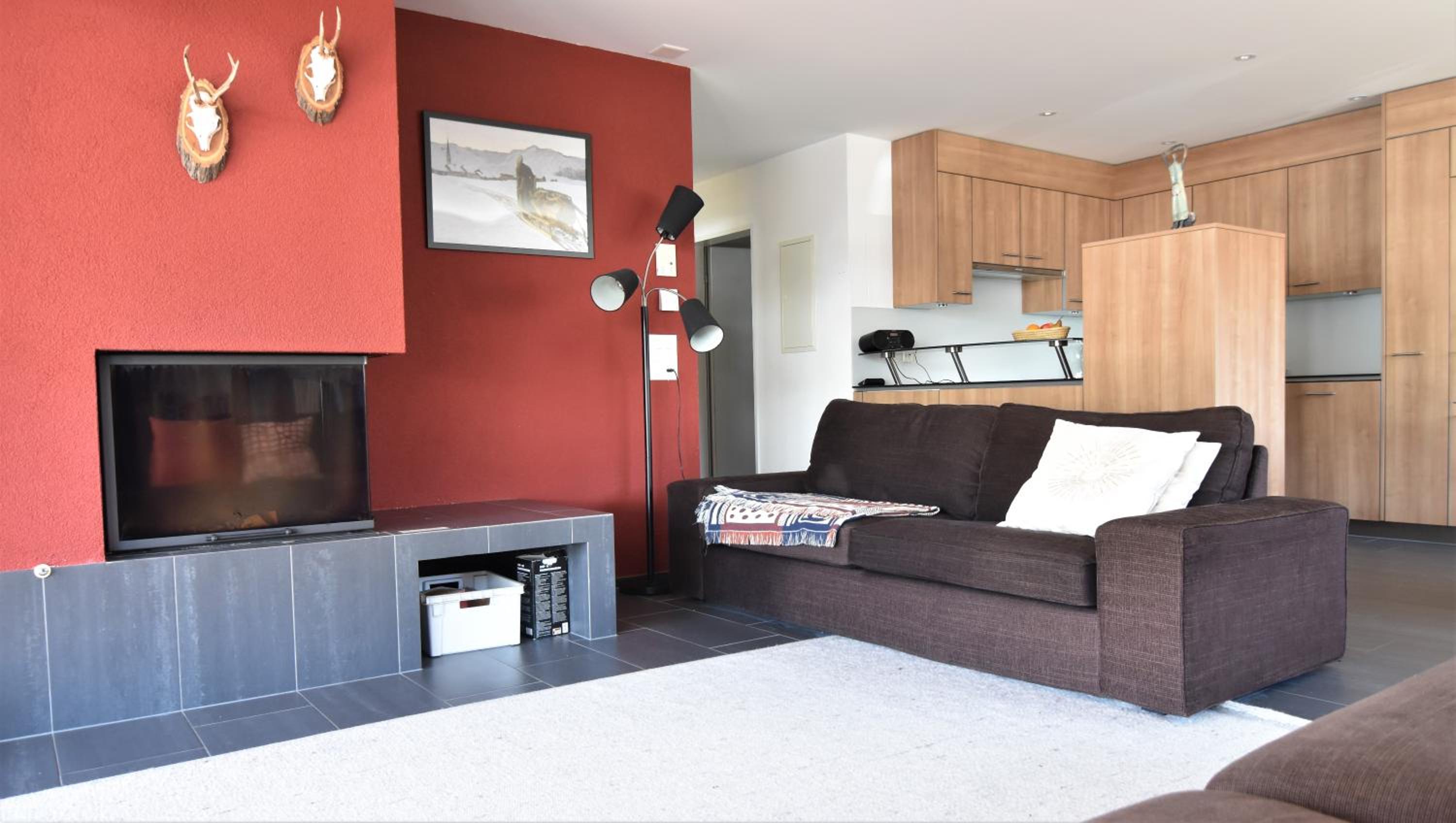 Two-Bedroom Apartment with Bath photo 1